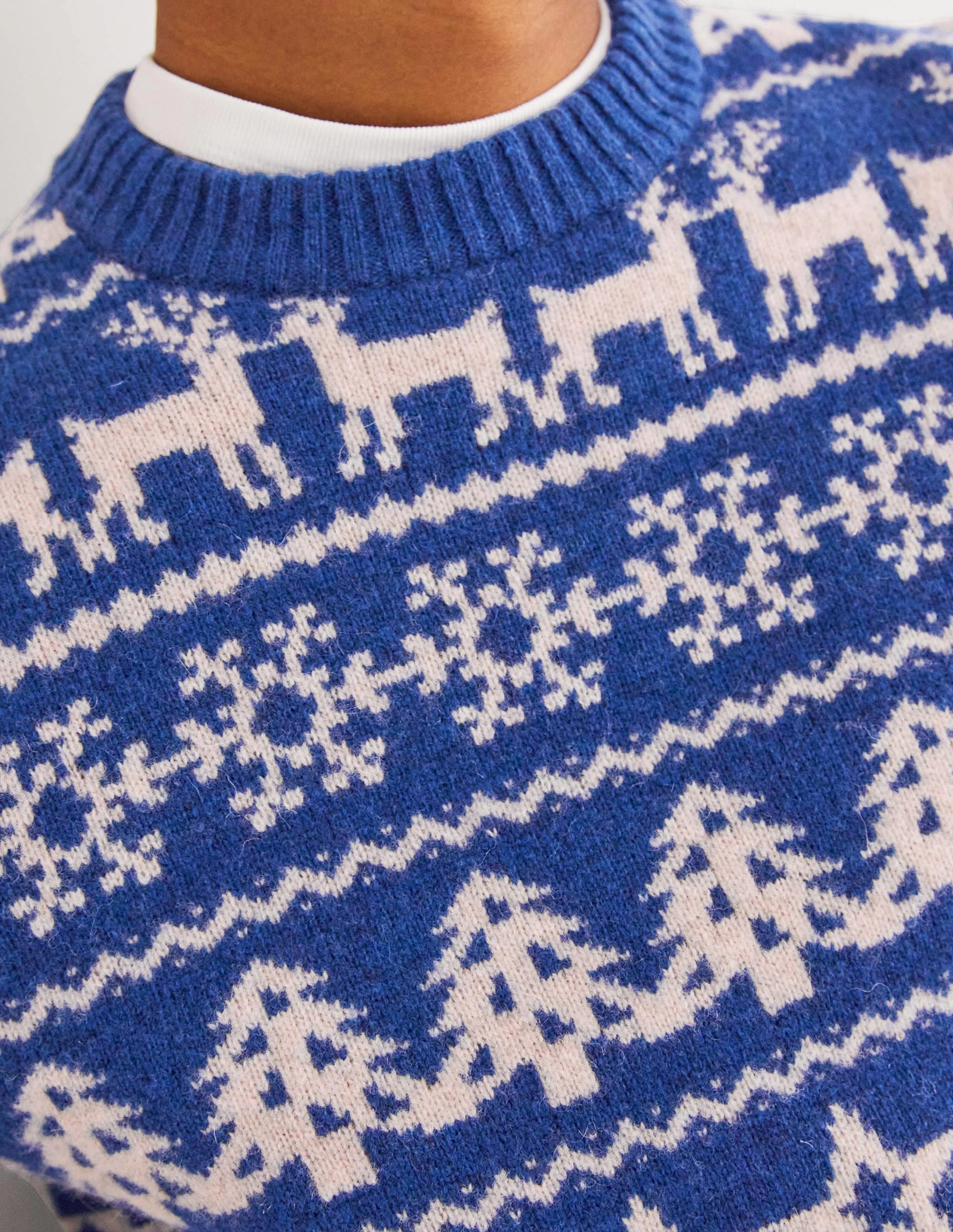 Brushed Lambswool Sweater-Bluing Paperchain Fair Isle - Image 2