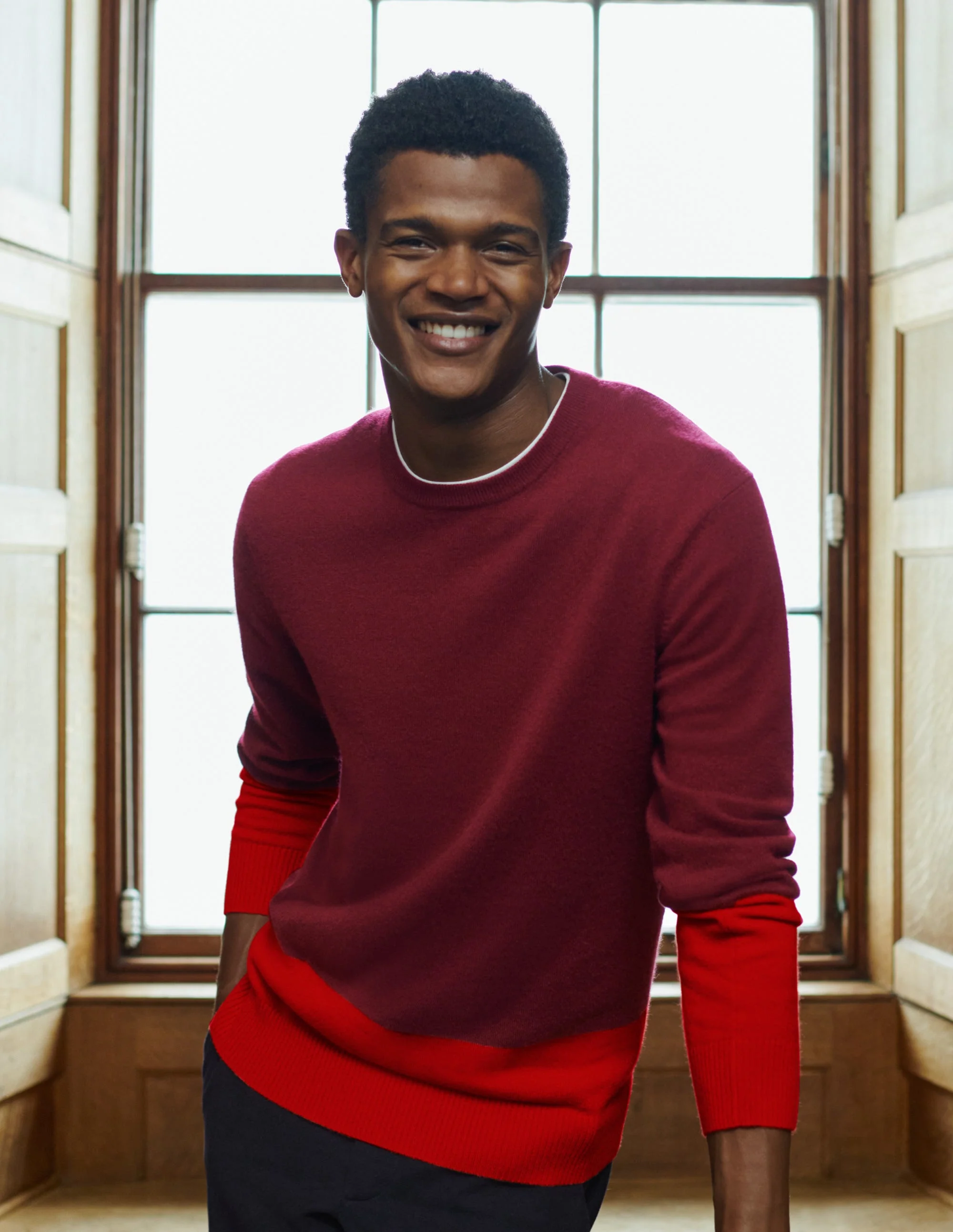 Cashmere Crew Neck Sweater-Maroon Colourblock - Image 6