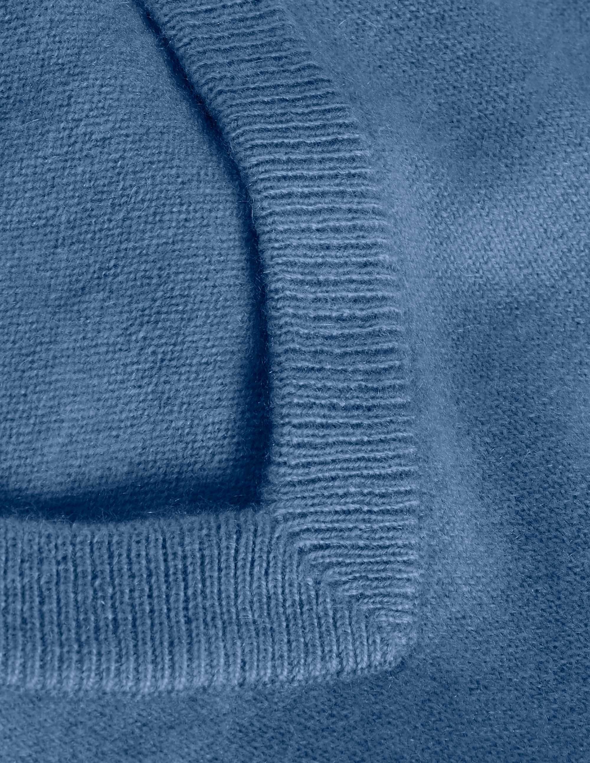 Cashmere V-neck-Dusk Blue - Image 5