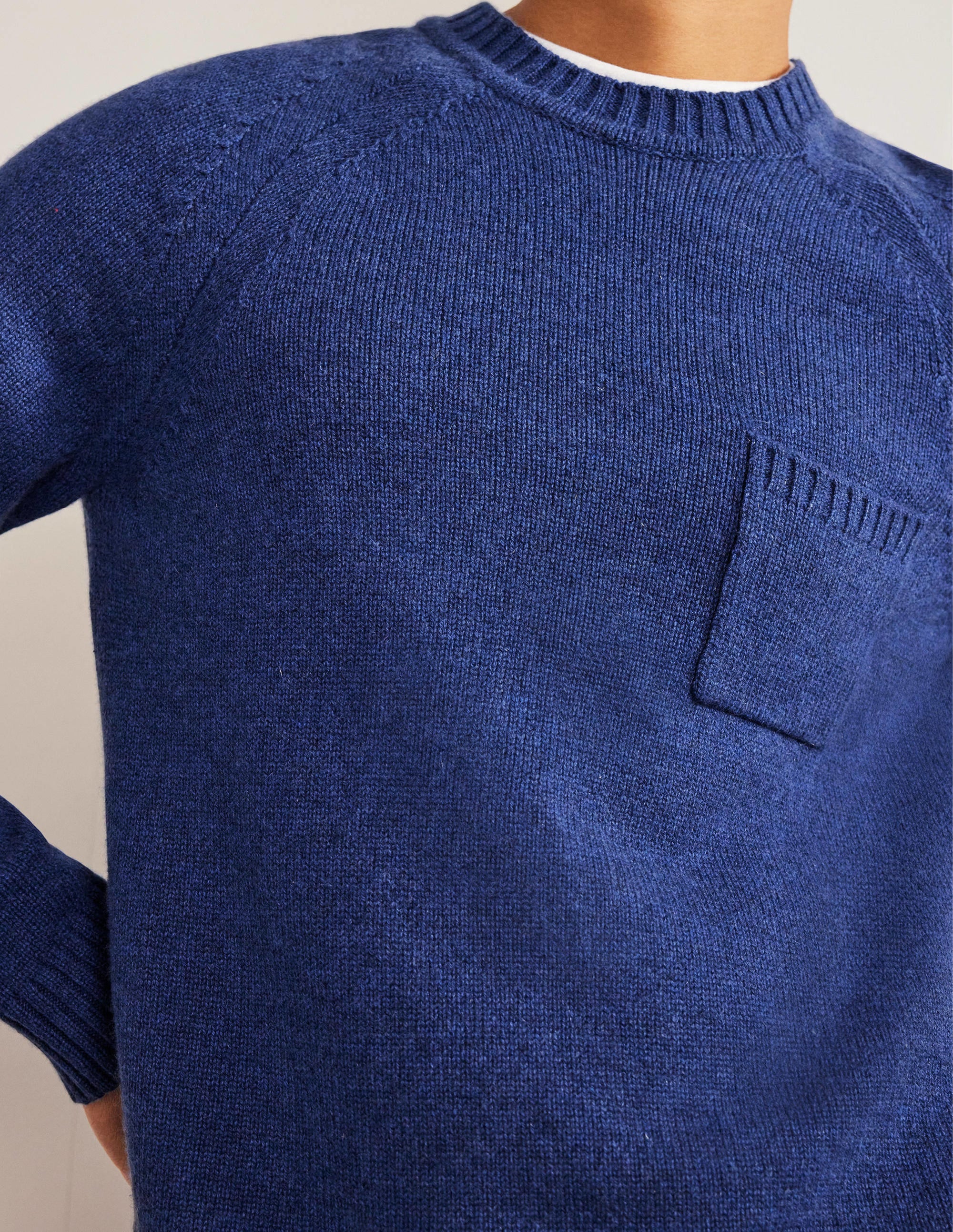 Chunky Cashmere Crew Sweater-Blue Ribbon - Image 4