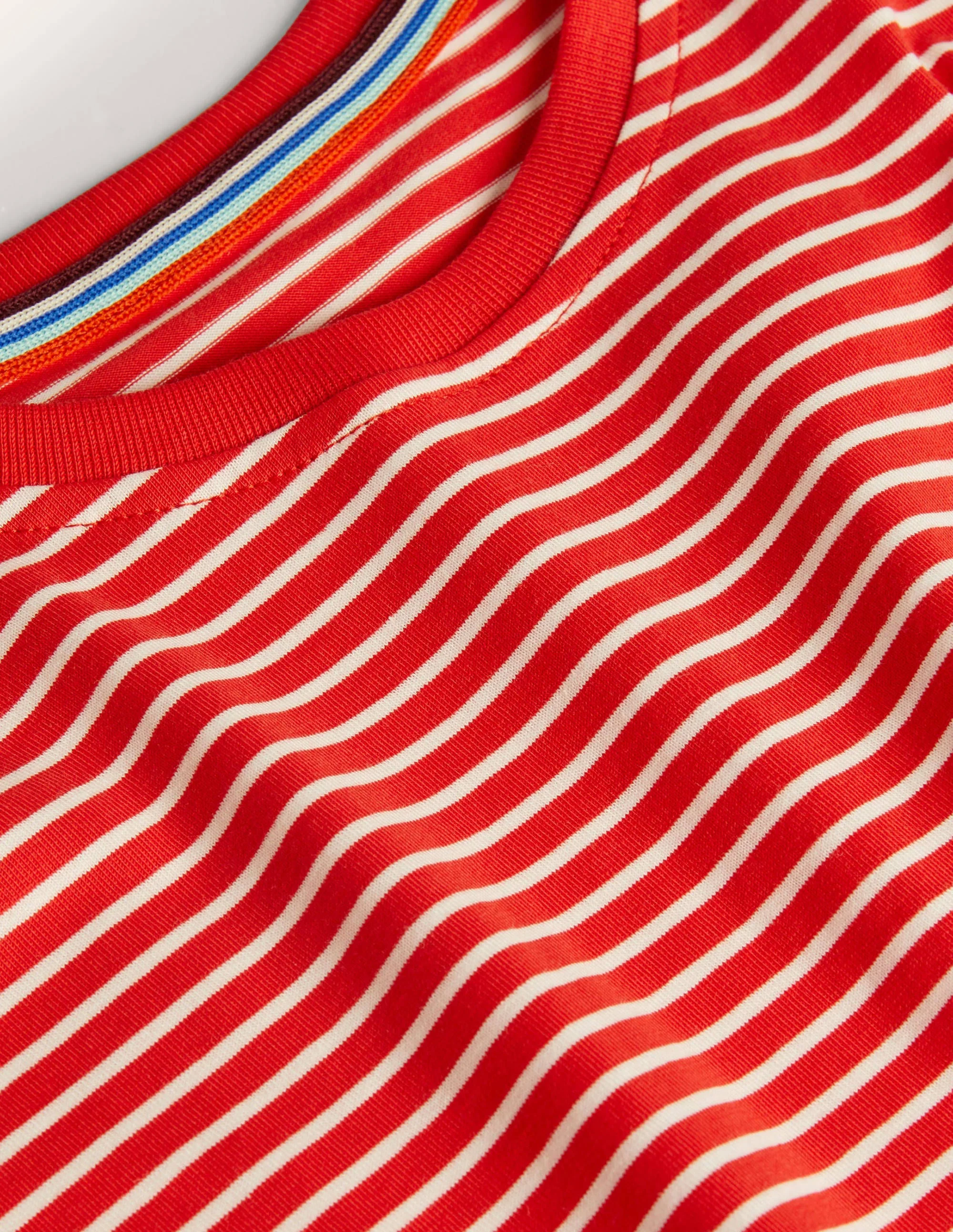 Classic Cotton T-shirt-Vintage Red/Snowdrop Stripe - Image 5