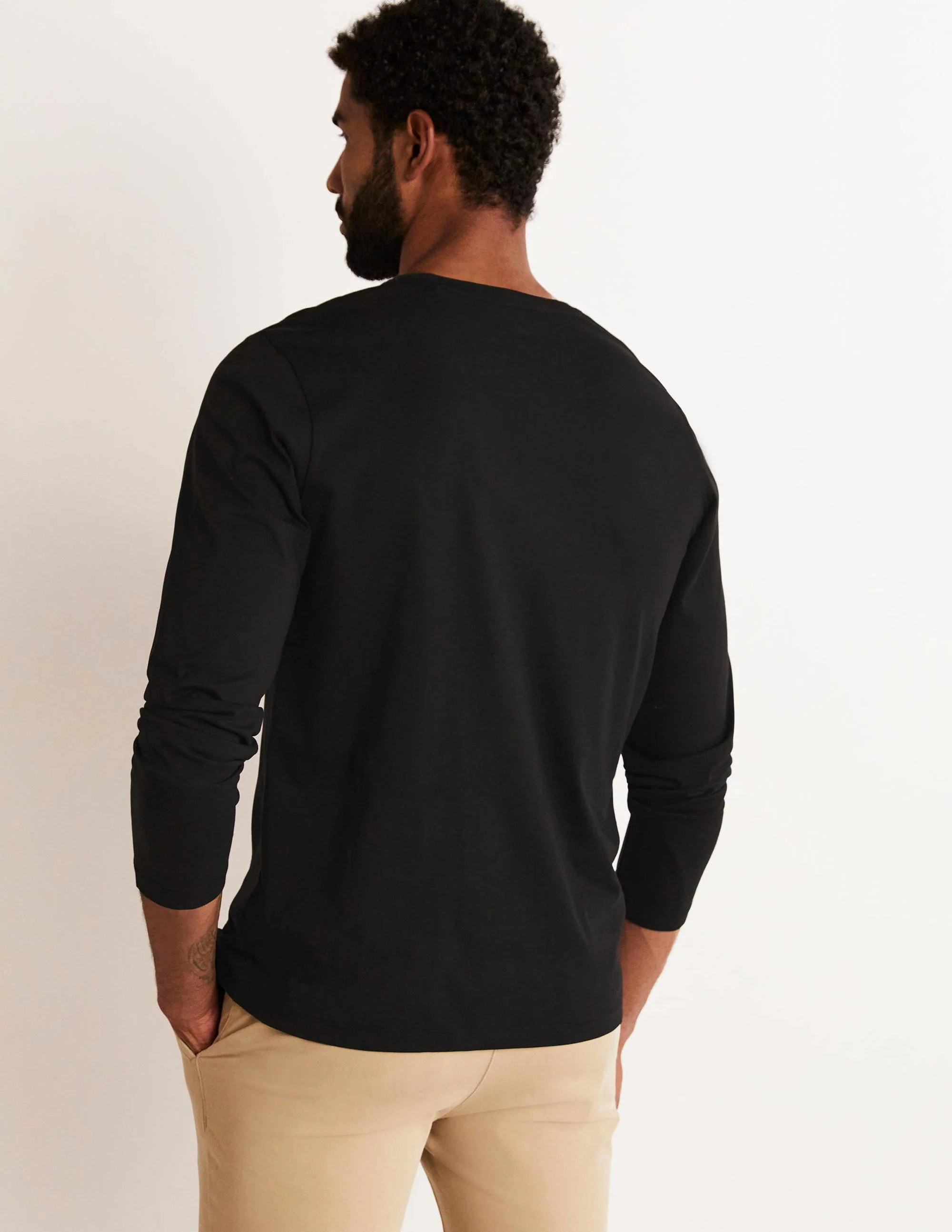 Classic Long-Sleeved T-shirt-Black - Image 3