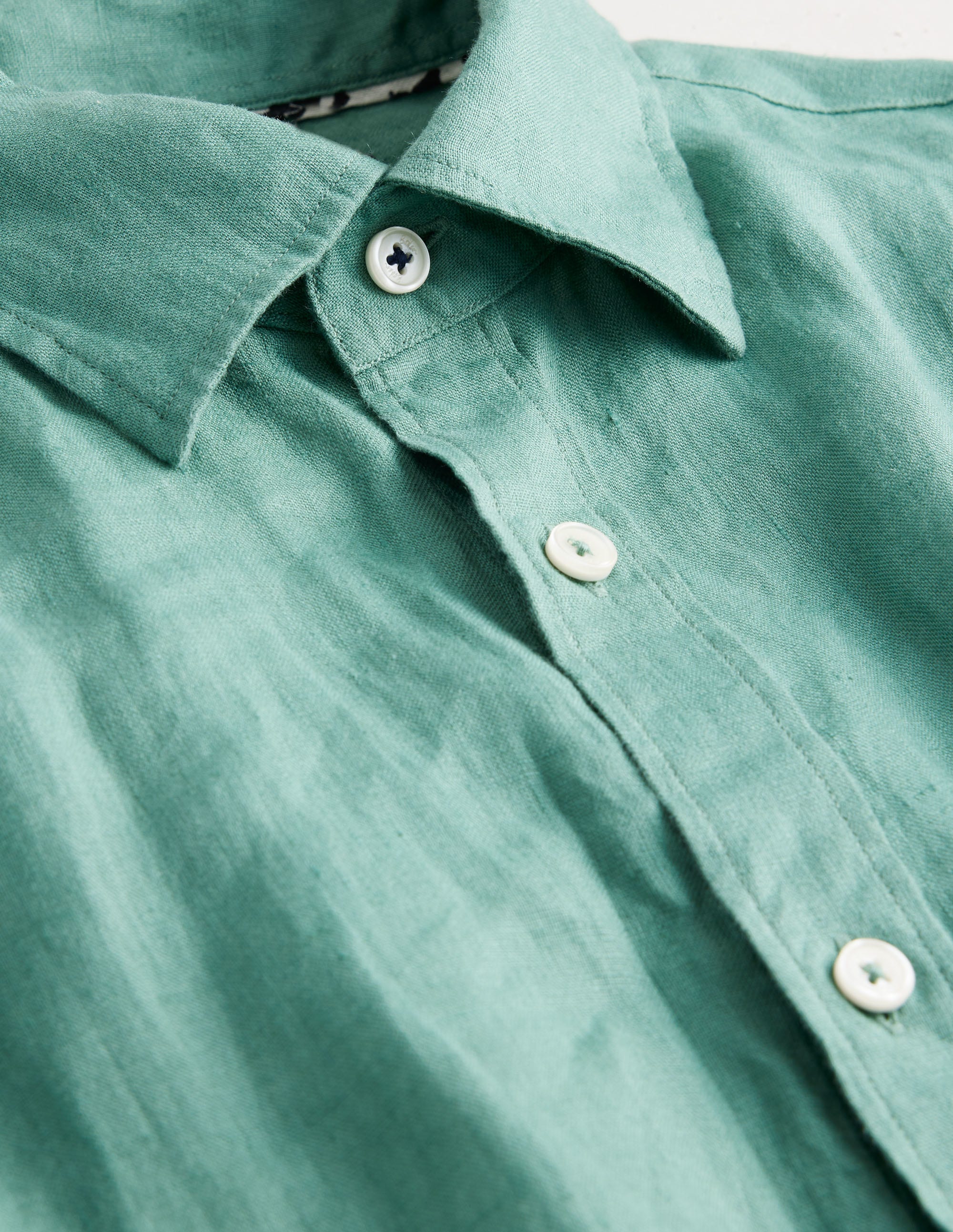 Cutaway Collar Linen Shirt-Deep Sea - Image 6
