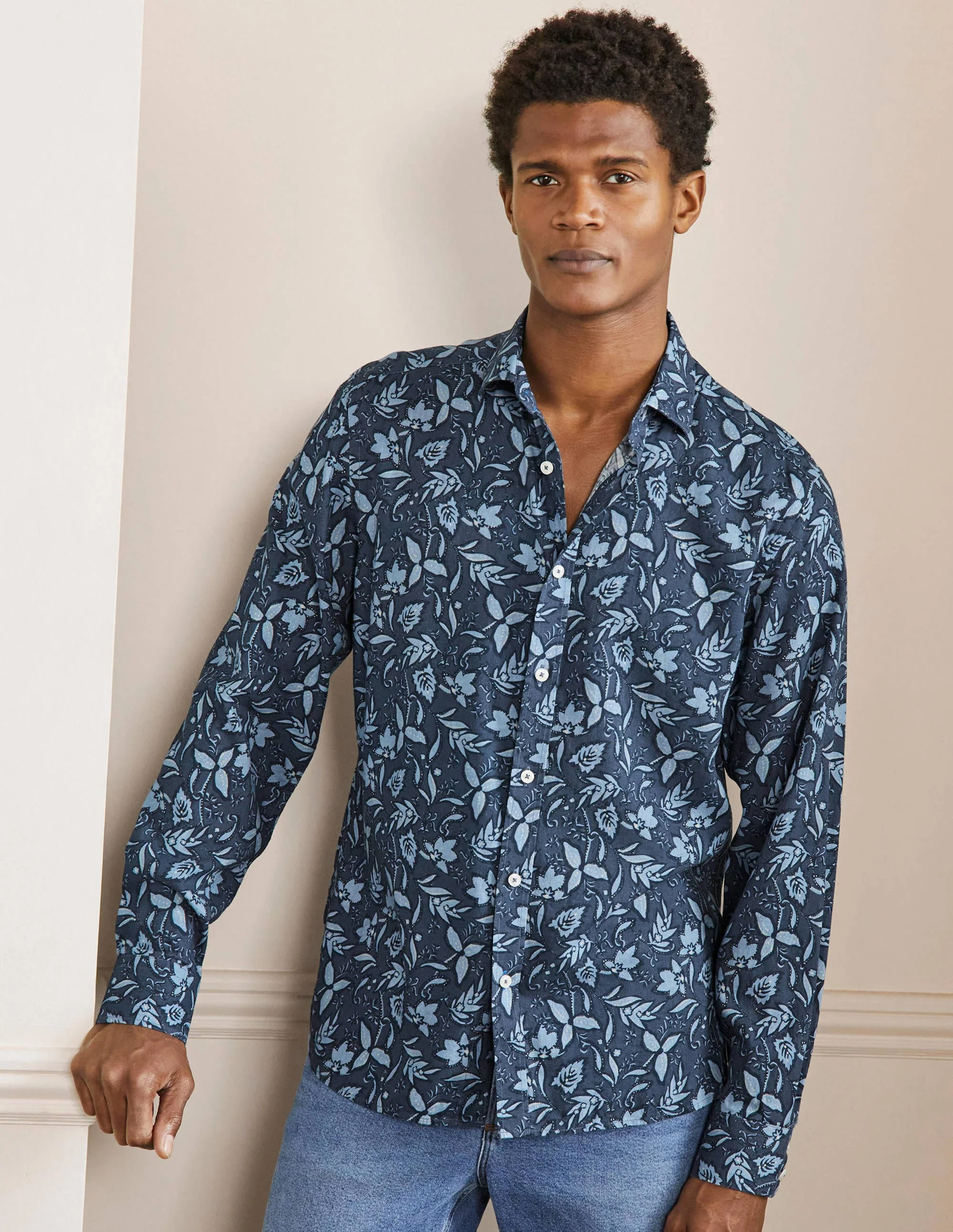Cutaway Collar Linen Shirt-Ensign Blue Tropical Floral