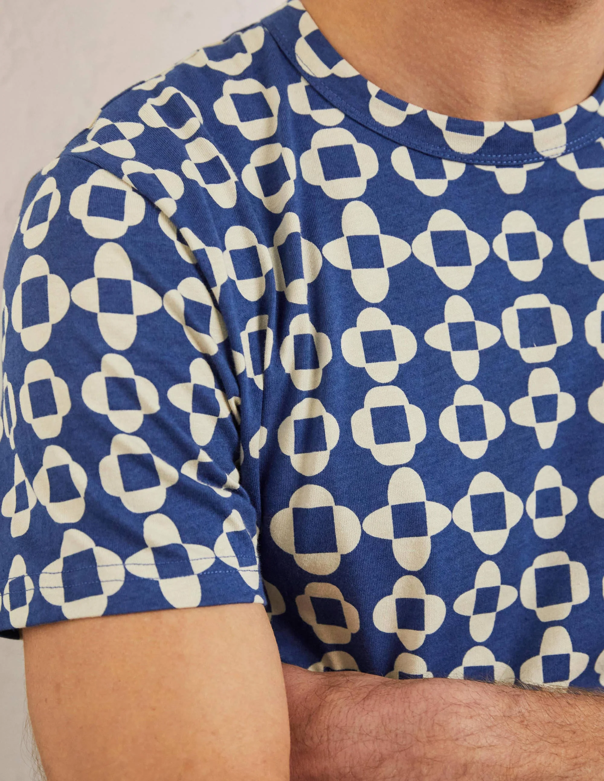 Kingston T-shirt-Regal Blue Tile - Image 2