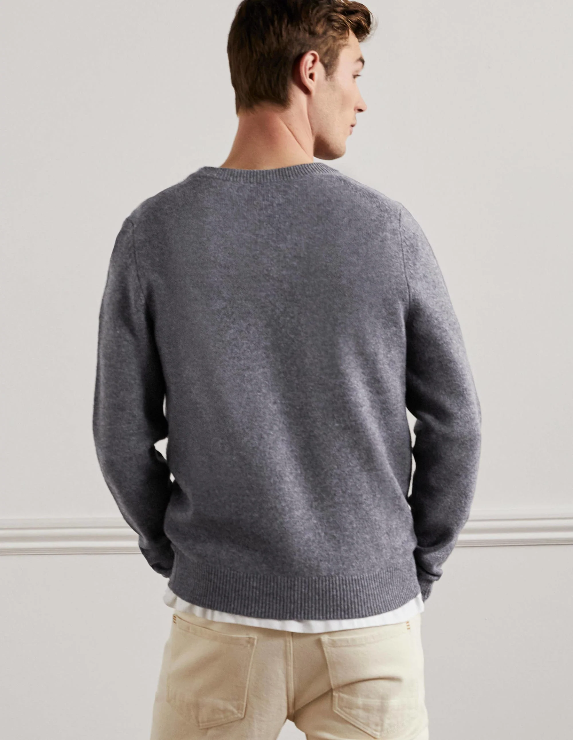 Lambswool V-Neck-Charcoal - Image 3