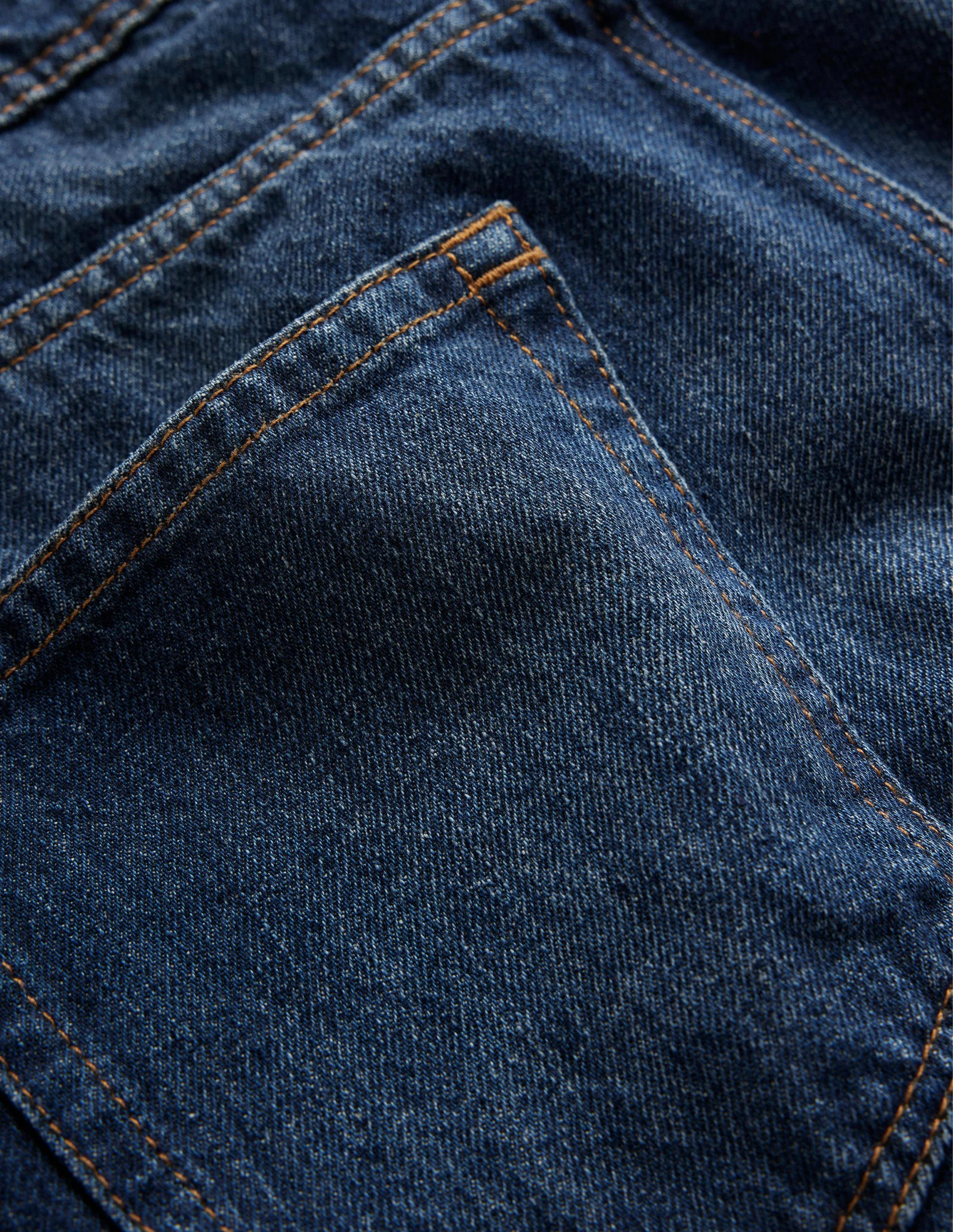 Straight Fit Jean-Mid Wash - Image 7