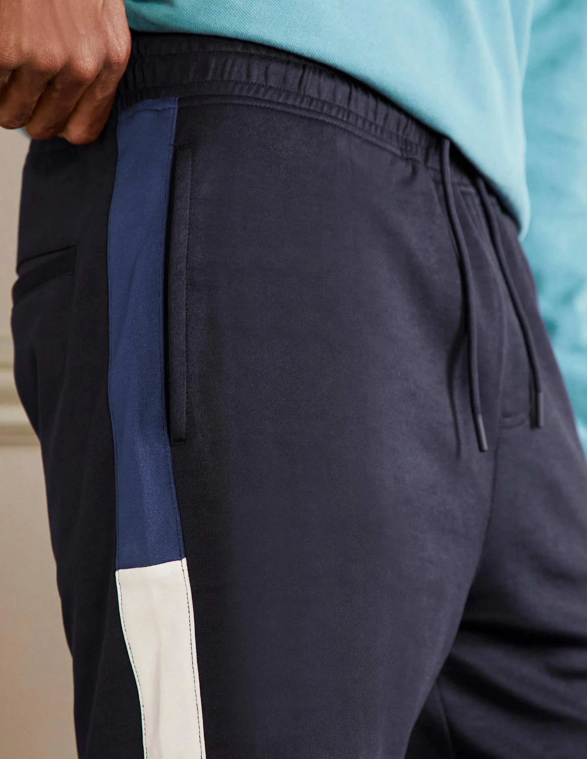 Track Jogger Shorts-Navy Colour block - Image 2