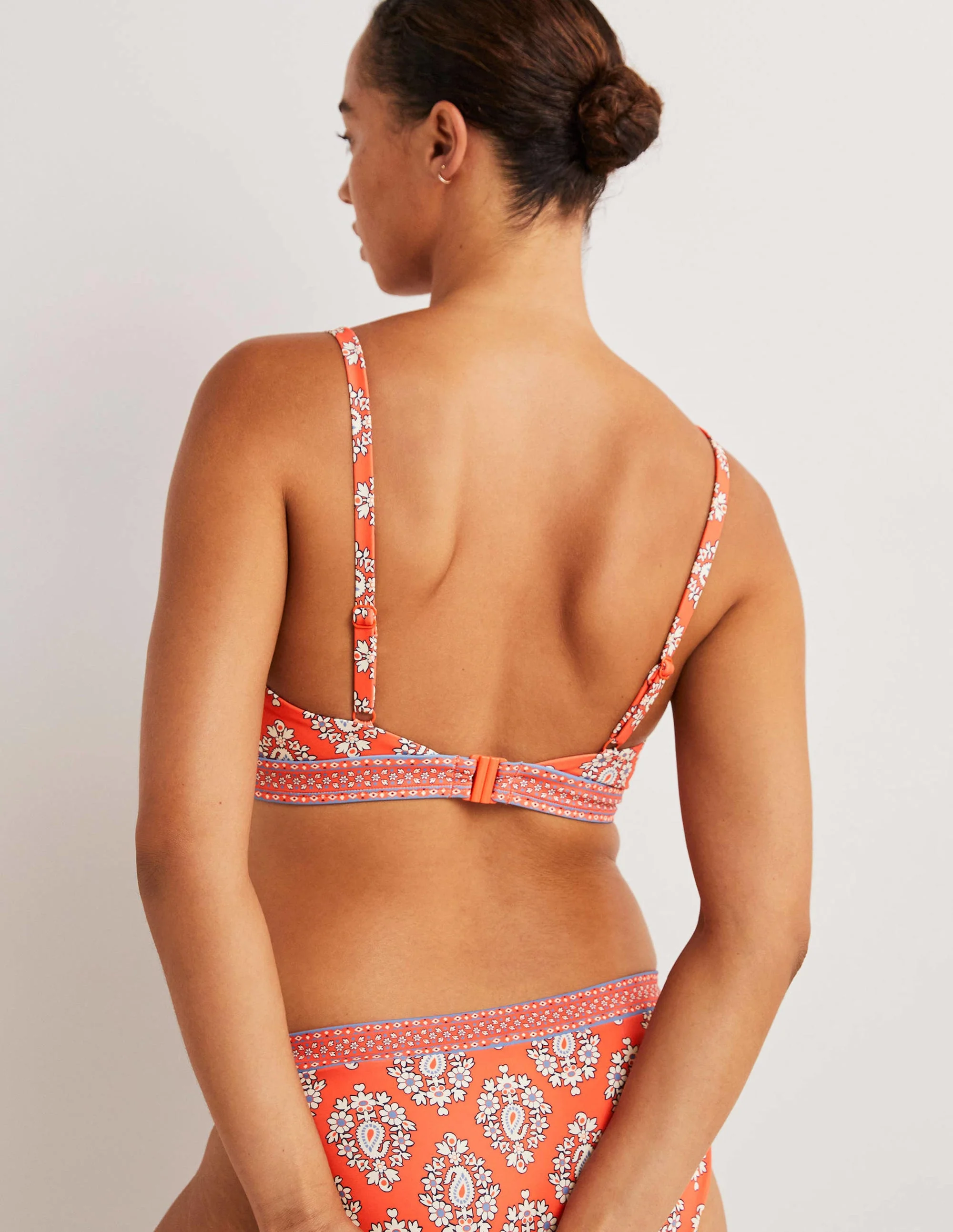 Arezzo V-neck Bikini Top-Coral, Opulent Paisley - Image 3