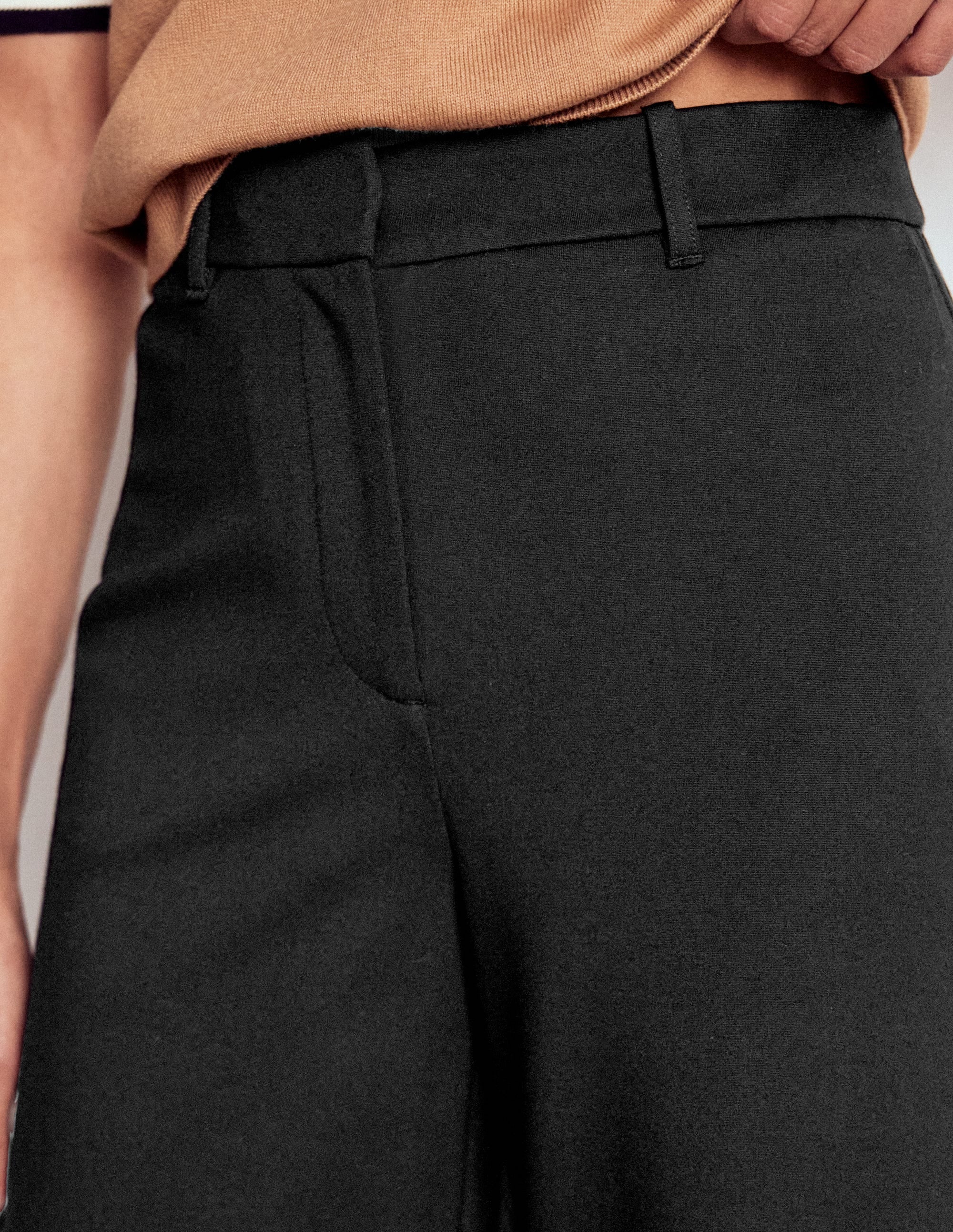 Belgravia Ponte Crop Pants-BLACK - Image 2