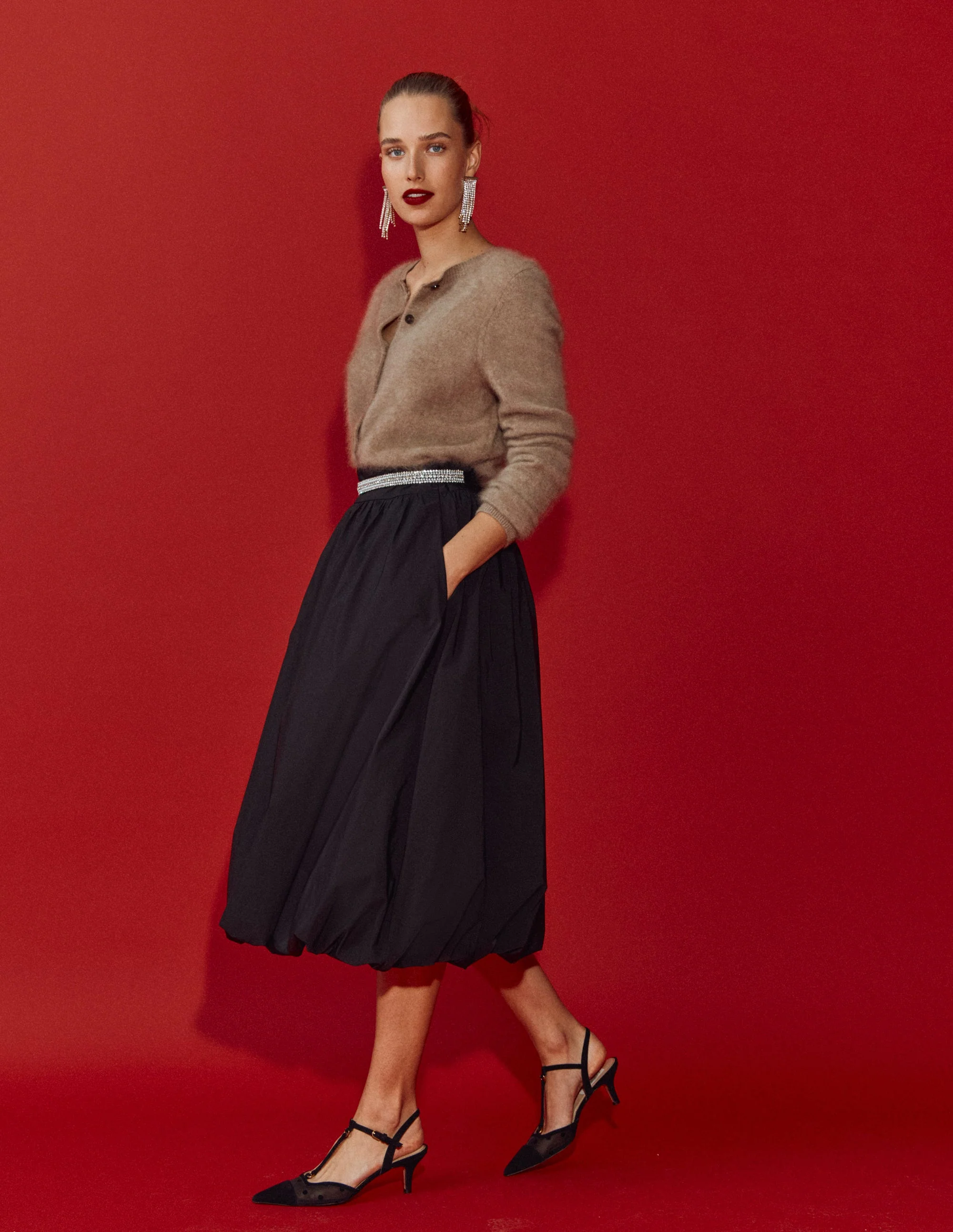 Bubble Hem Midi Skirt-Black - Image 6