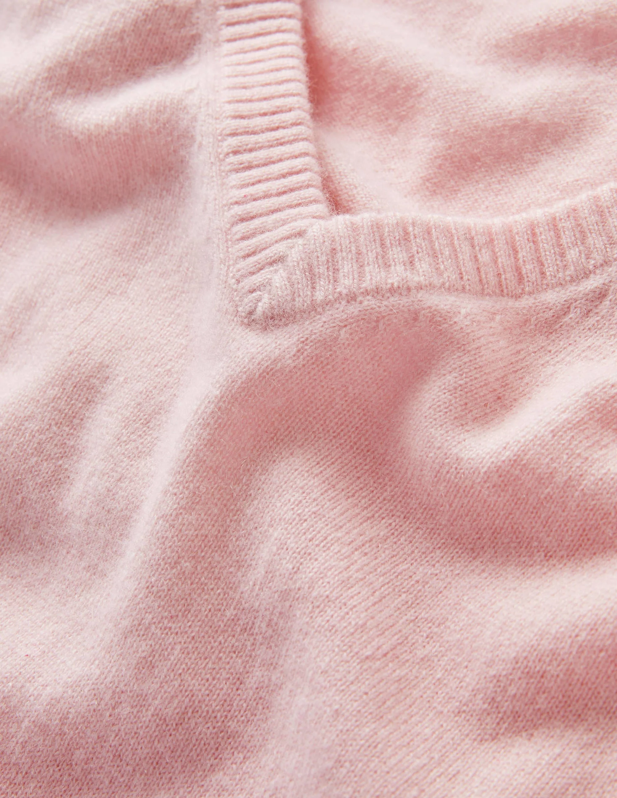 Cashmere V-neck Relax Jumper-Pink Blush - Image 4