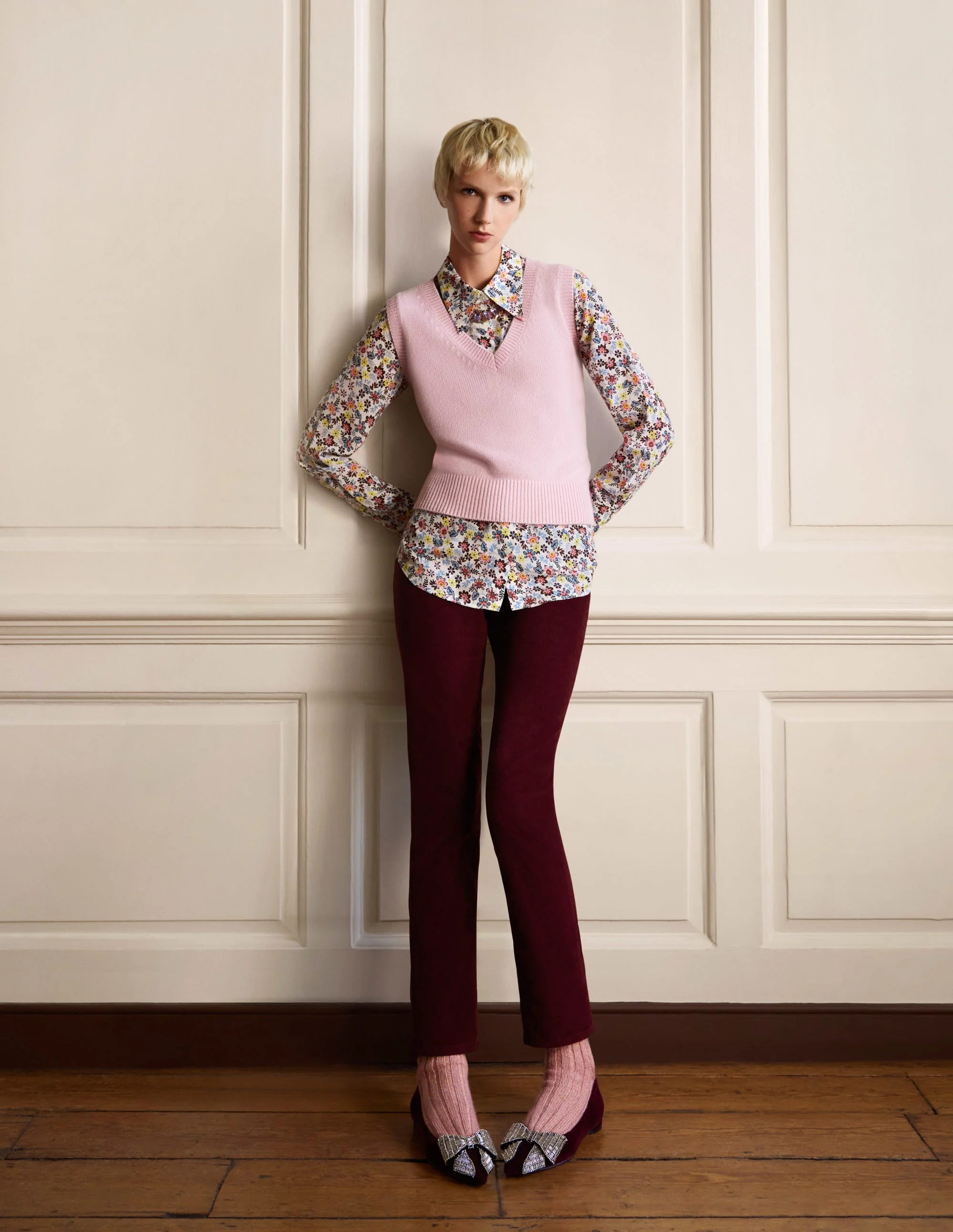 Cashmere V-Neck Sweater Vest-Coconut Ice Pink - Image 6