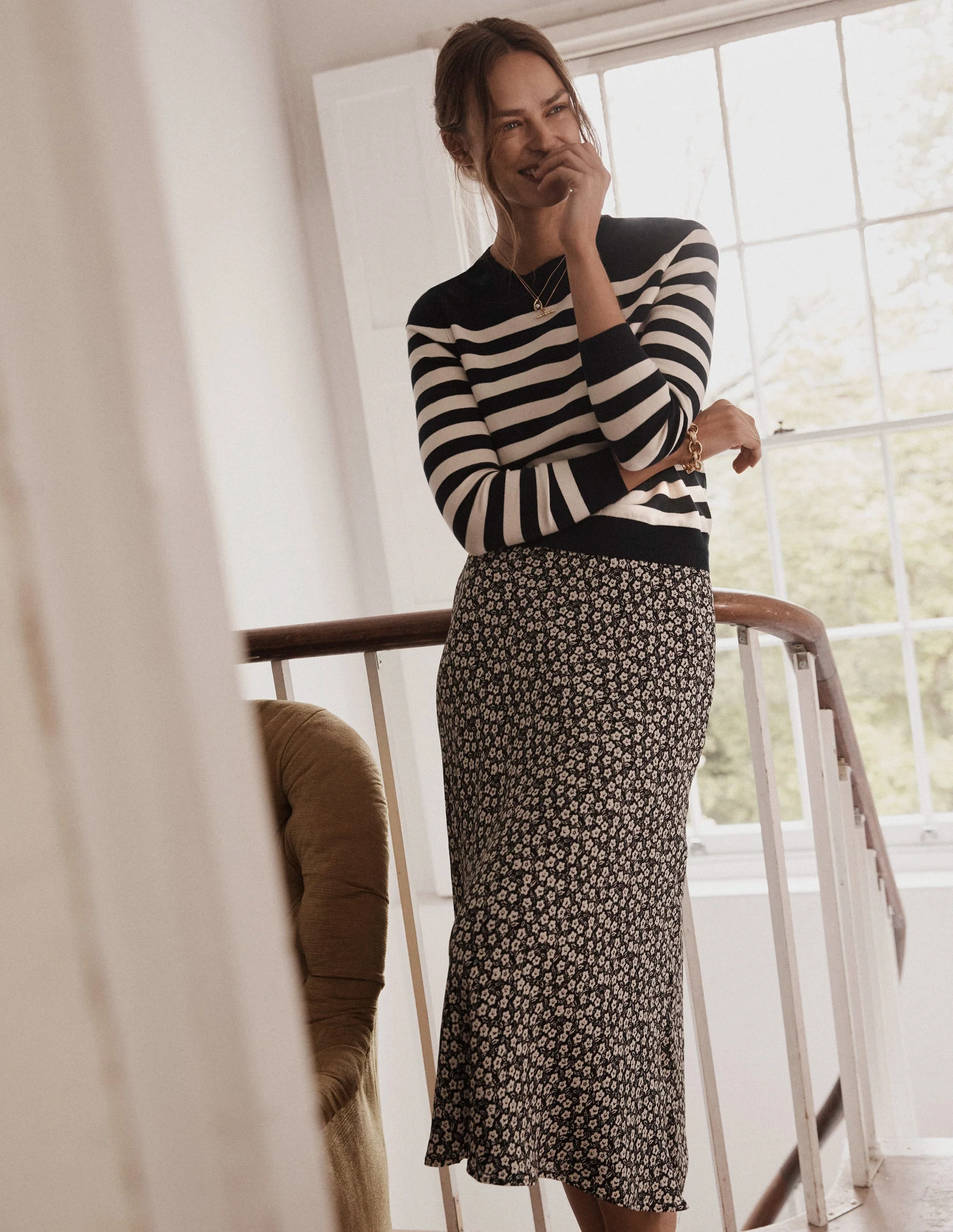 Catriona Cotton Crew Jumper-Navy/ Ivory - Image 5
