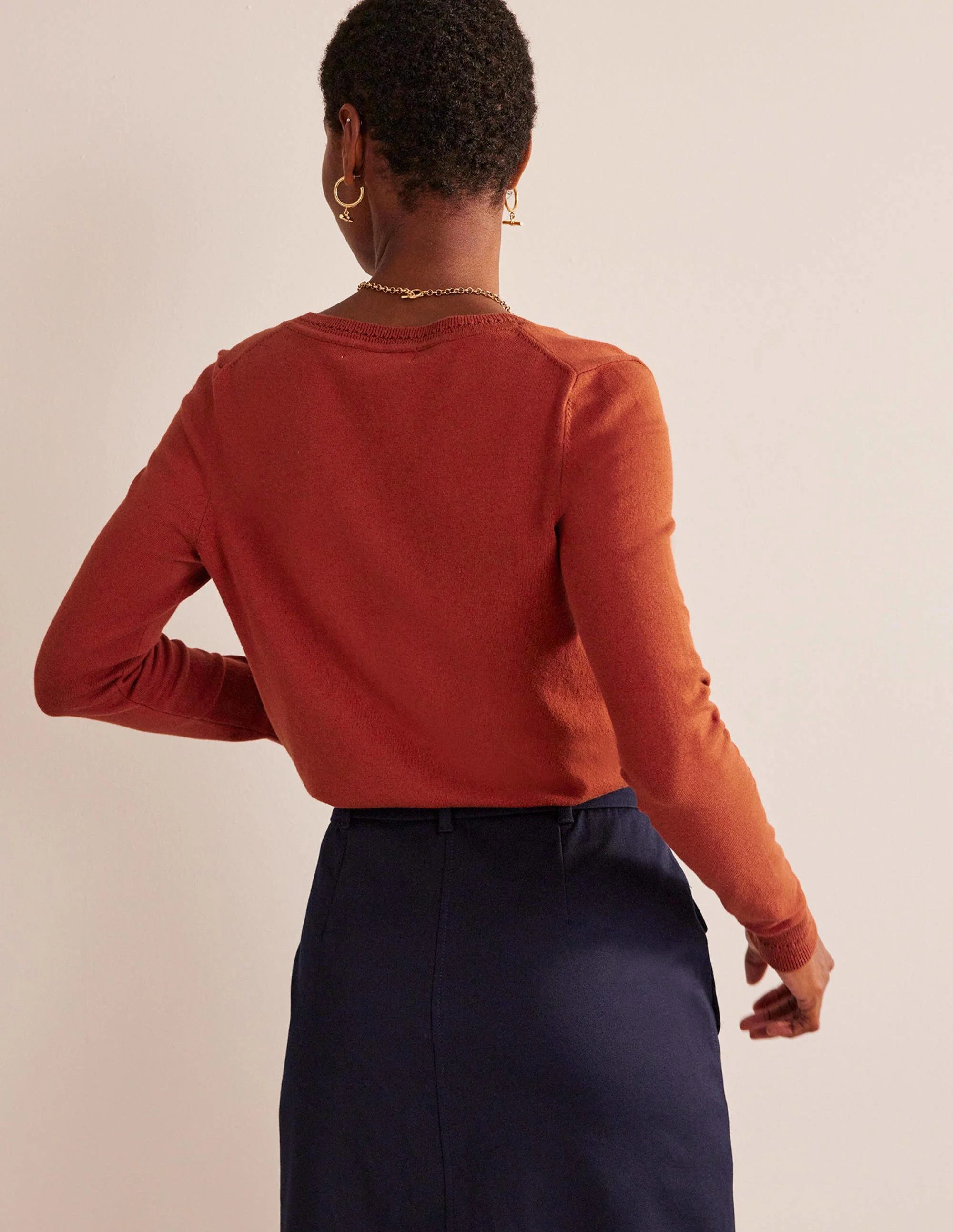Catriona Cotton V-Neck Jumper-Chestnut Brown - Image 3