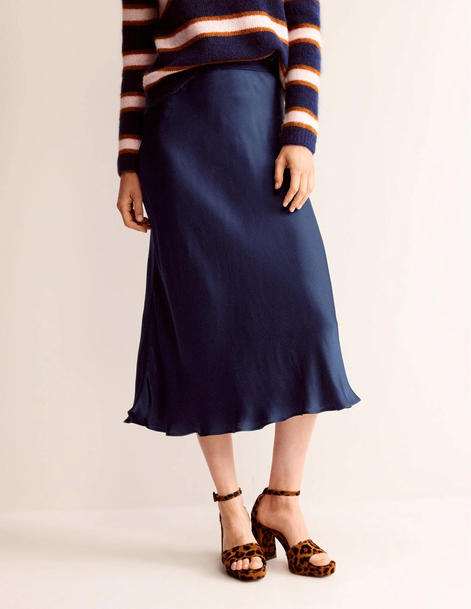Cecelia Midi Skirt-Navy - Image 4