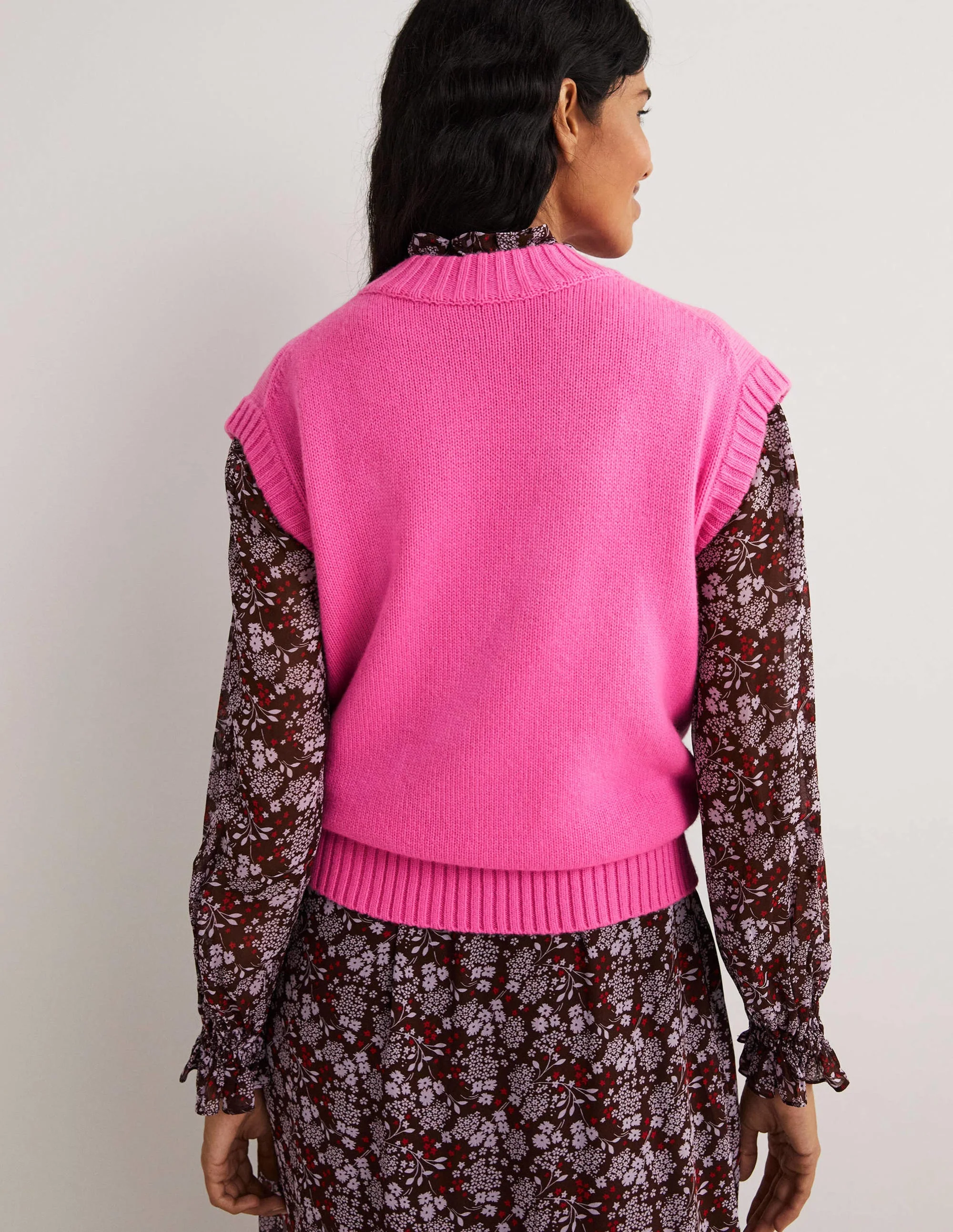 Chunky Cashmere Crew Neck Vest-Cherry Blossom Melange - Image 3