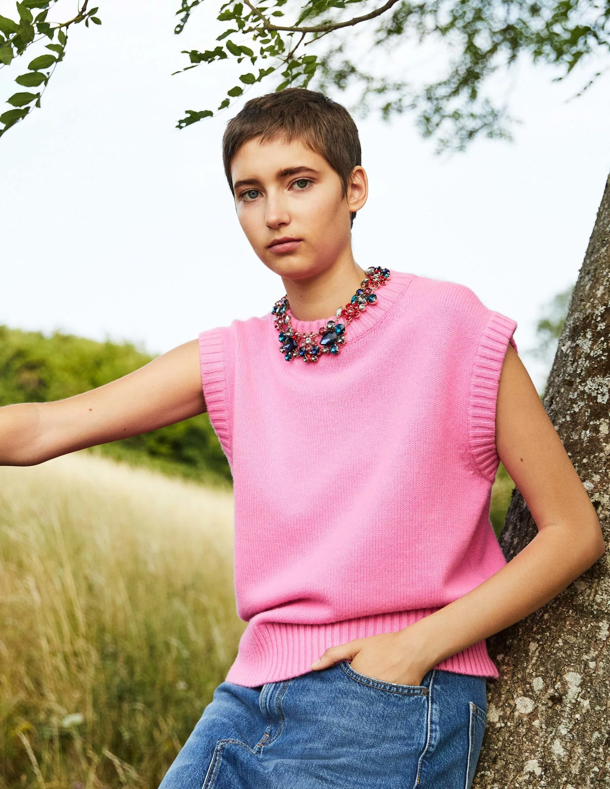 Chunky Cashmere Crew Neck Vest-Cherry Blossom Melange - Image 7