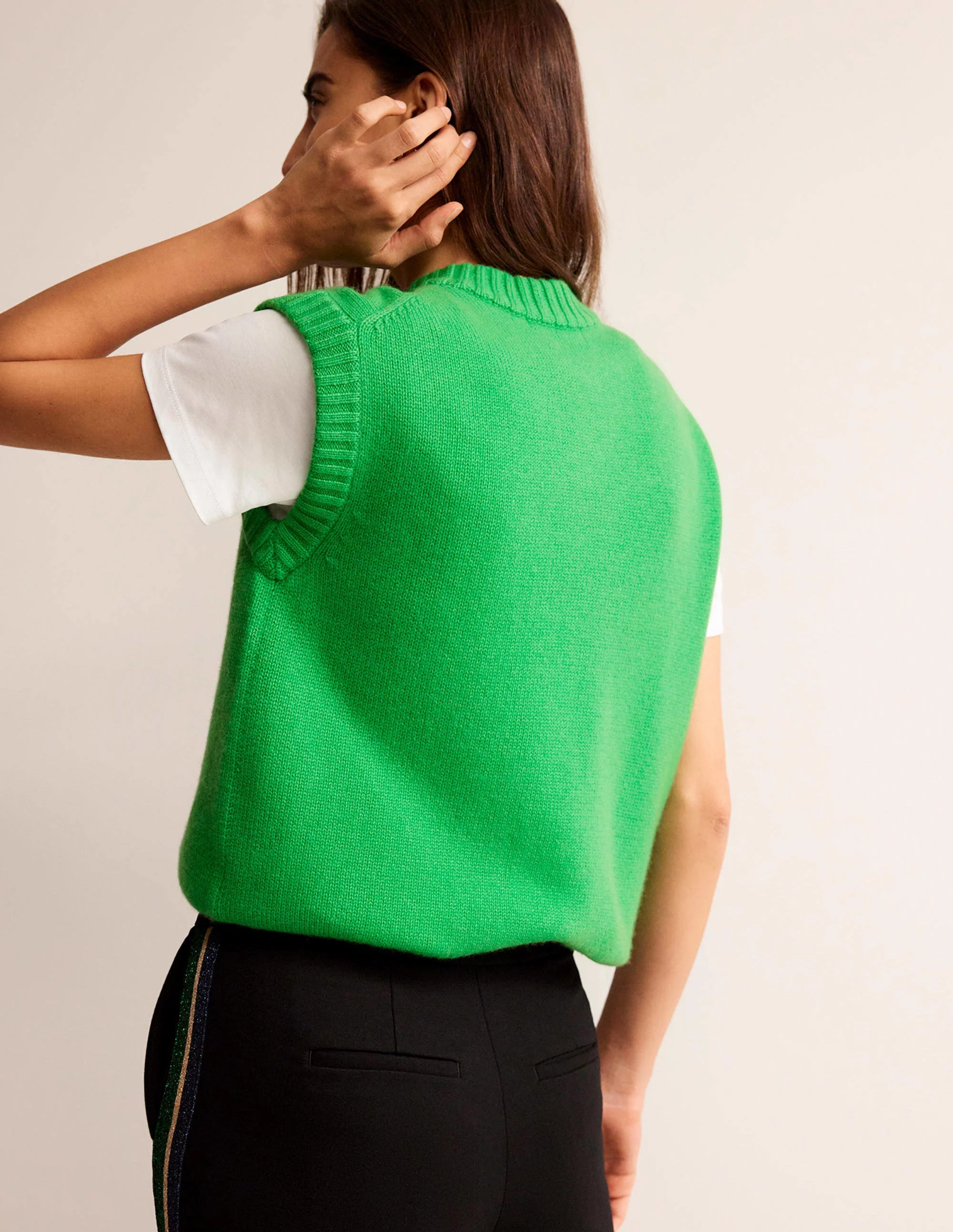 Chunky Cashmere Crew Neck Vest-Pigment Green - Image 3