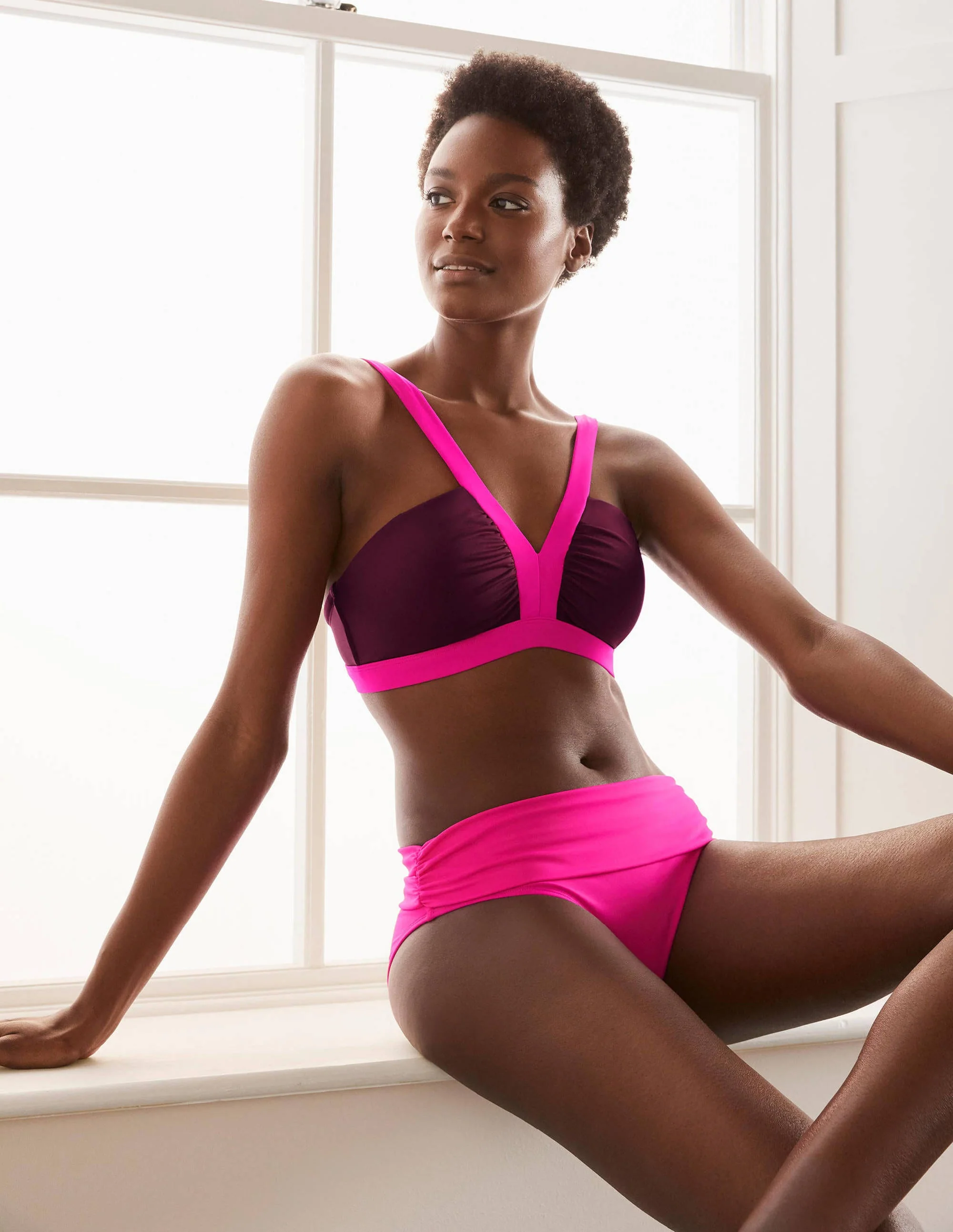Corsica V-neck Bikini Top-Chockeberry - Image 4
