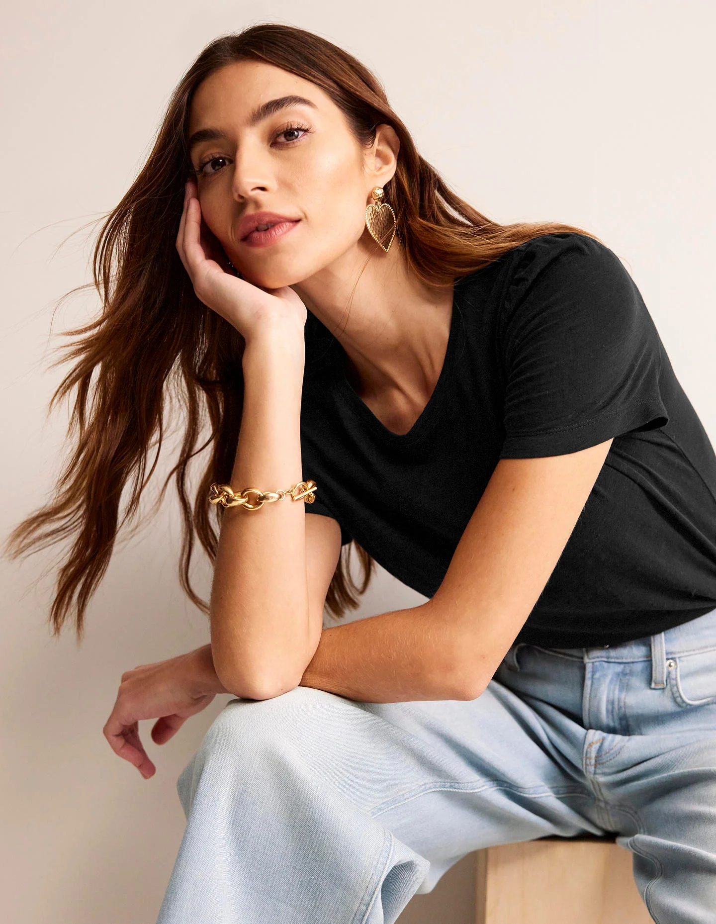 Cotton Puff Sleeve T-Shirt-Black - Image 4