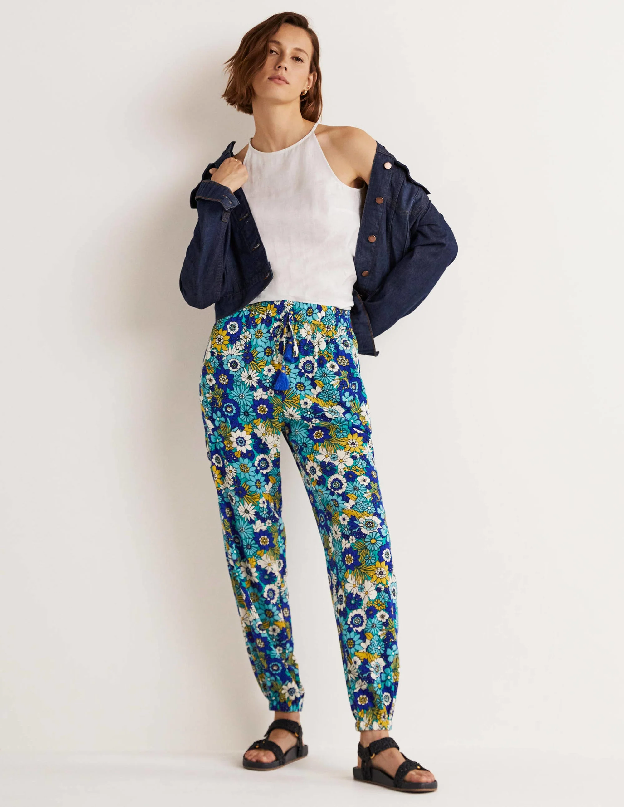 Crinkle Tapered Pants-Emerald, Bloom Garden