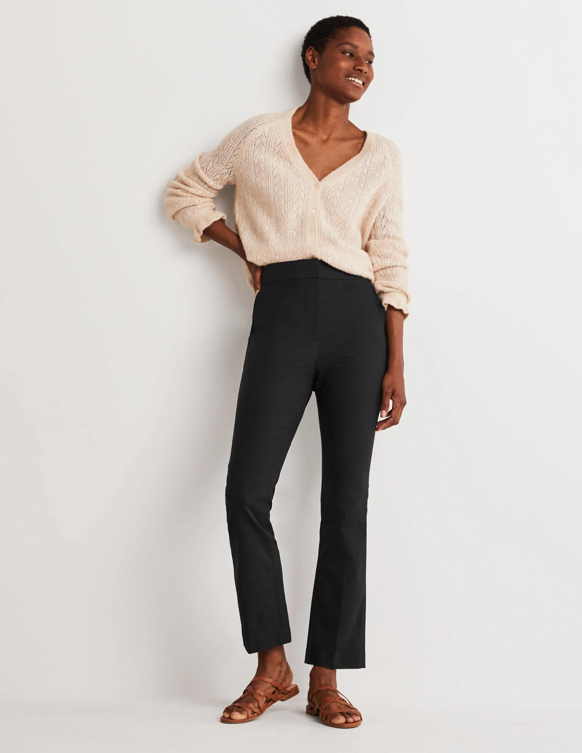 Cropped Flare Pants-Black - Image 6