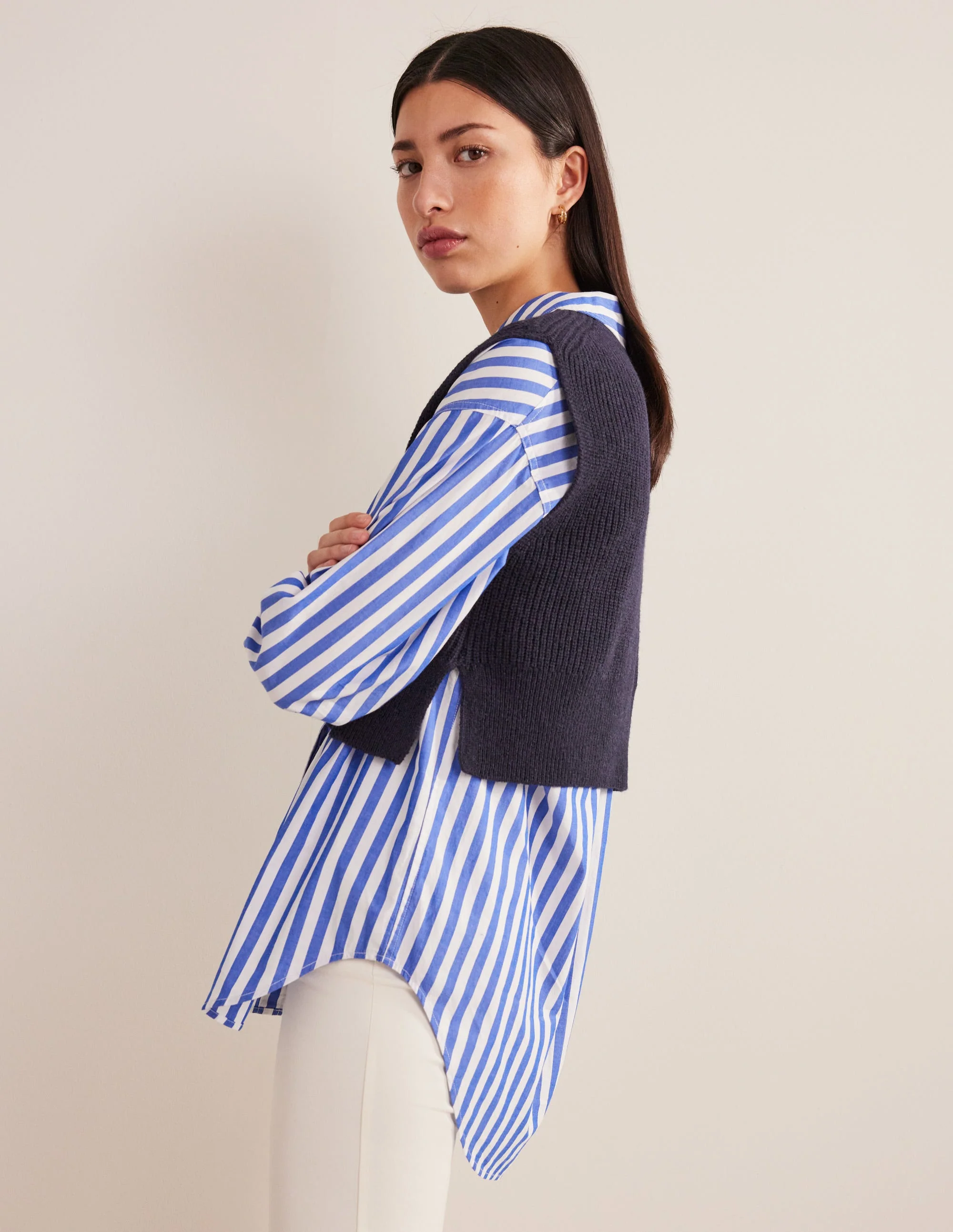 Cropped Ribbed Sweater Vest-Navy - Image 4