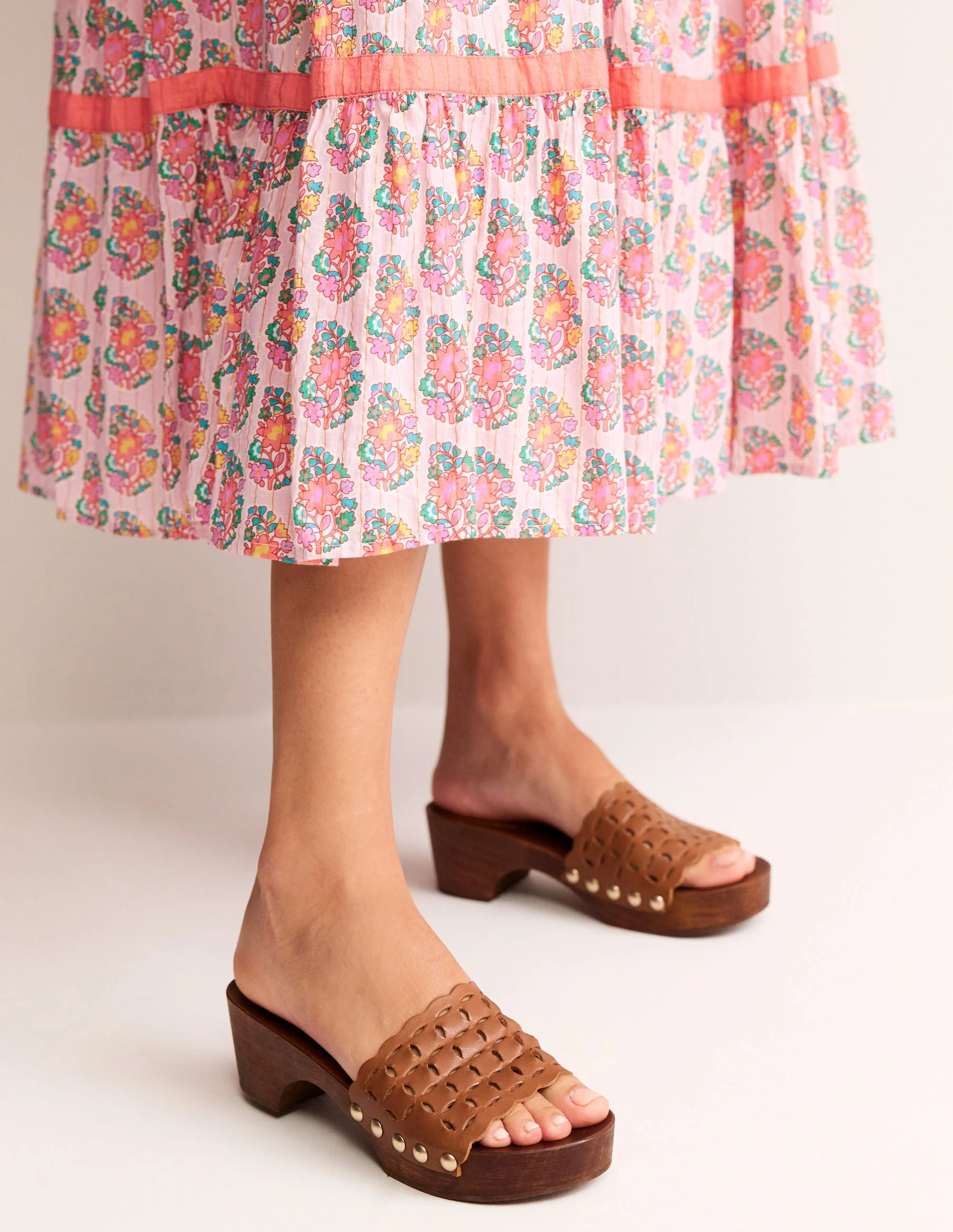 Cut Out Detail Clogs-Tan - Image 2