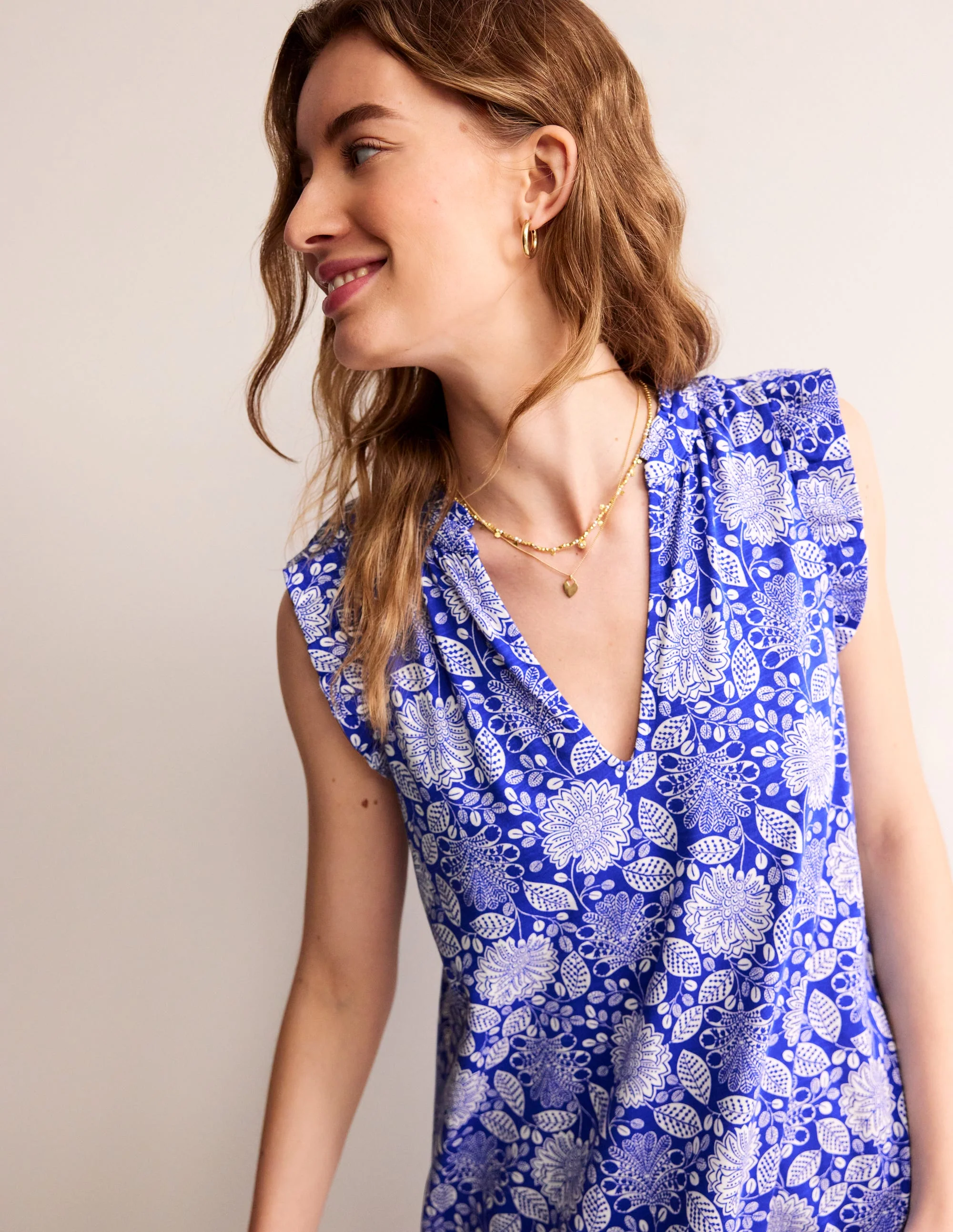 Daisy Jersey Short Tier Dress-Surf The Web, Gardenia Swirl - Image 2