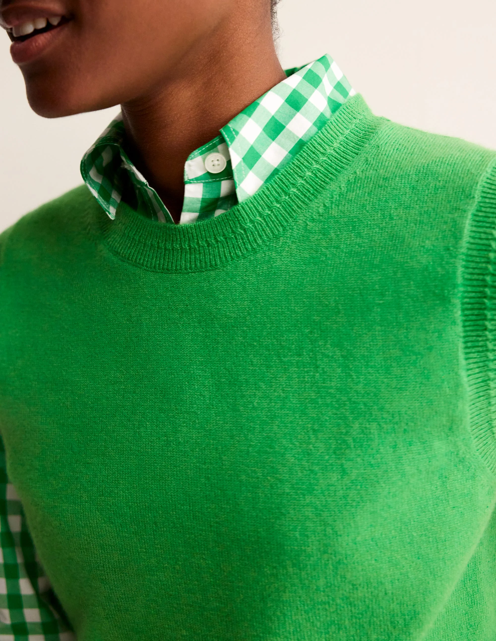 Eva Cashmere Vest-Bright Green - Image 2