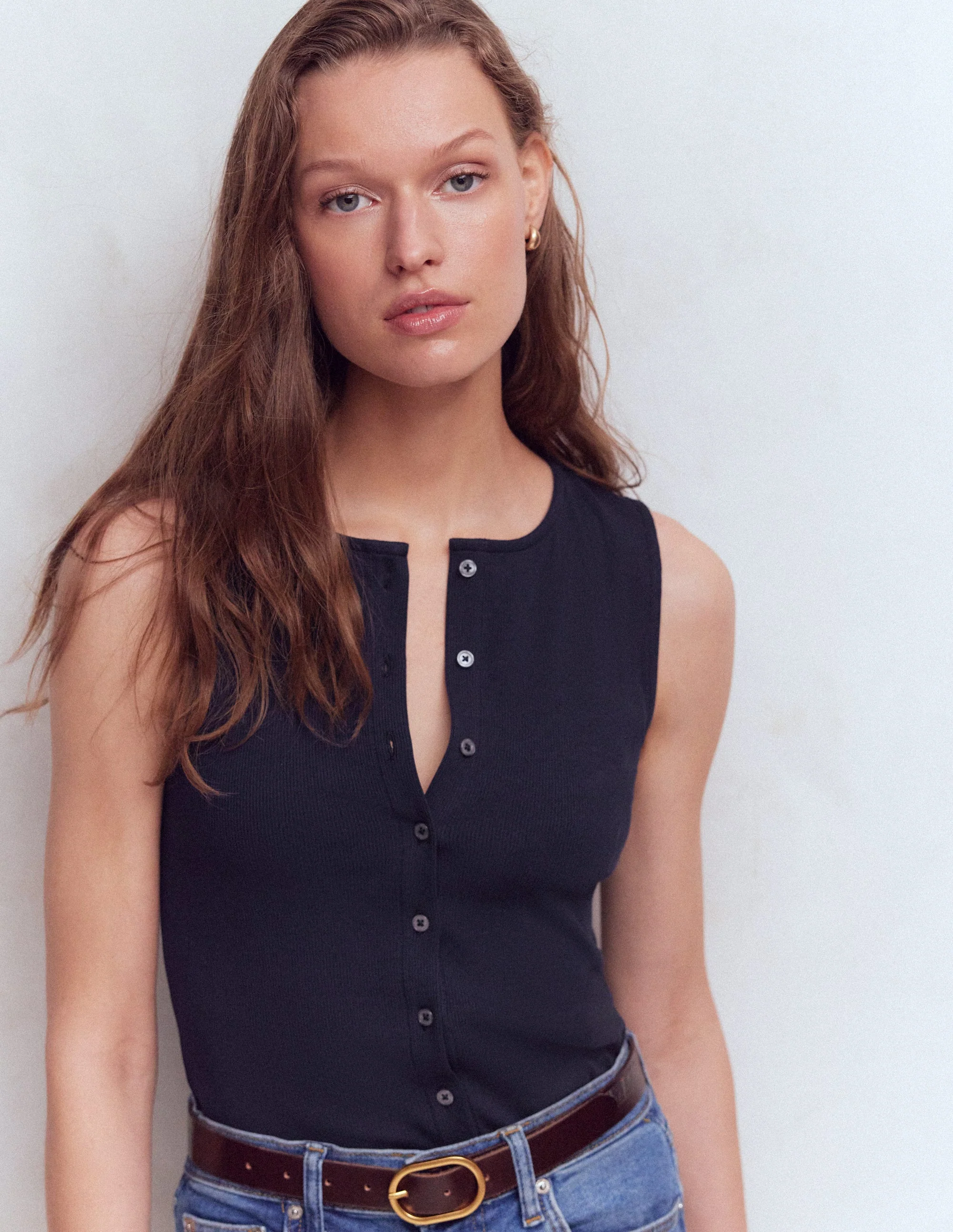 Evie Button Through Rib Vest-Navy - Image 4