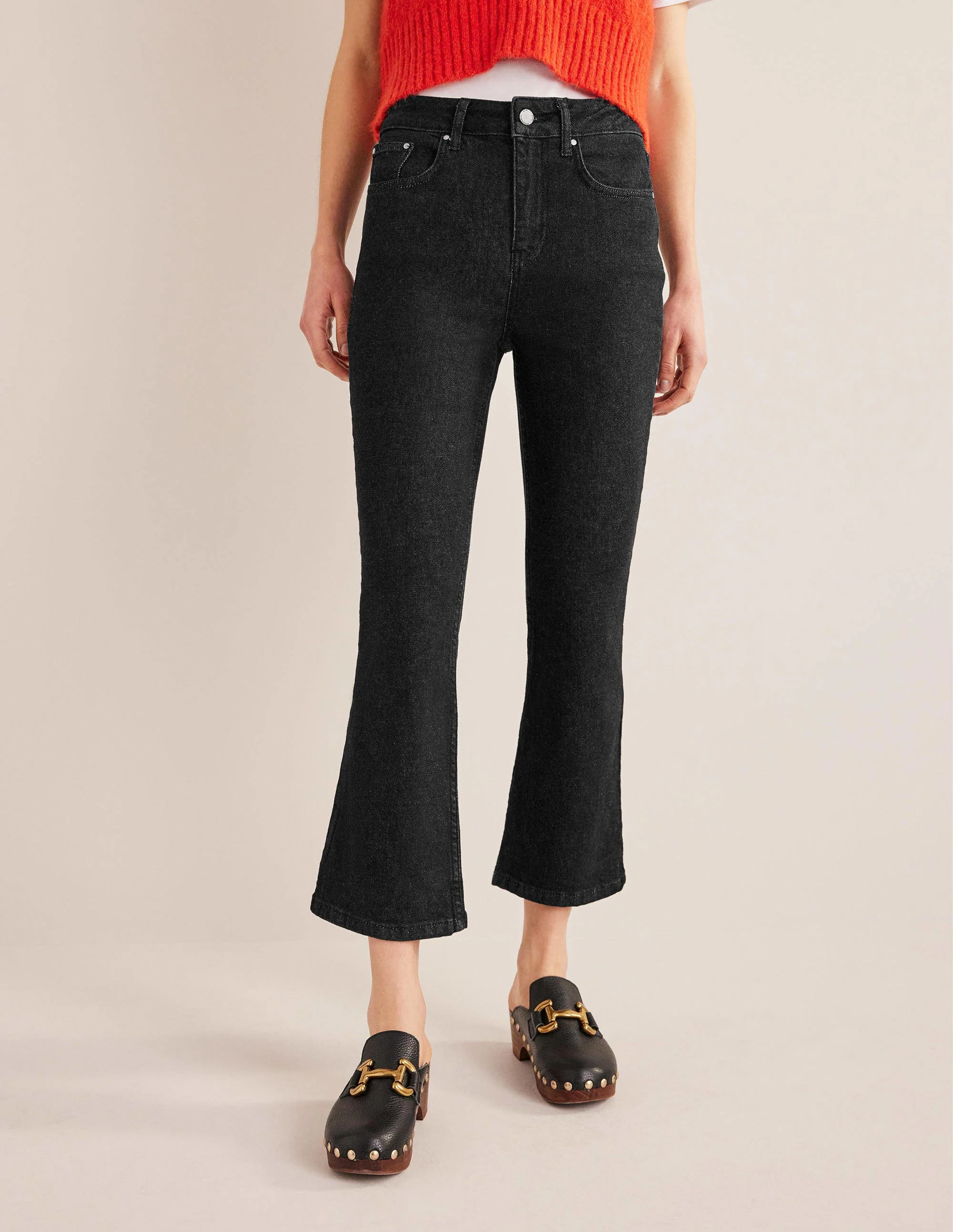 Fitted Cropped Flare Jeans-Black - Image 4