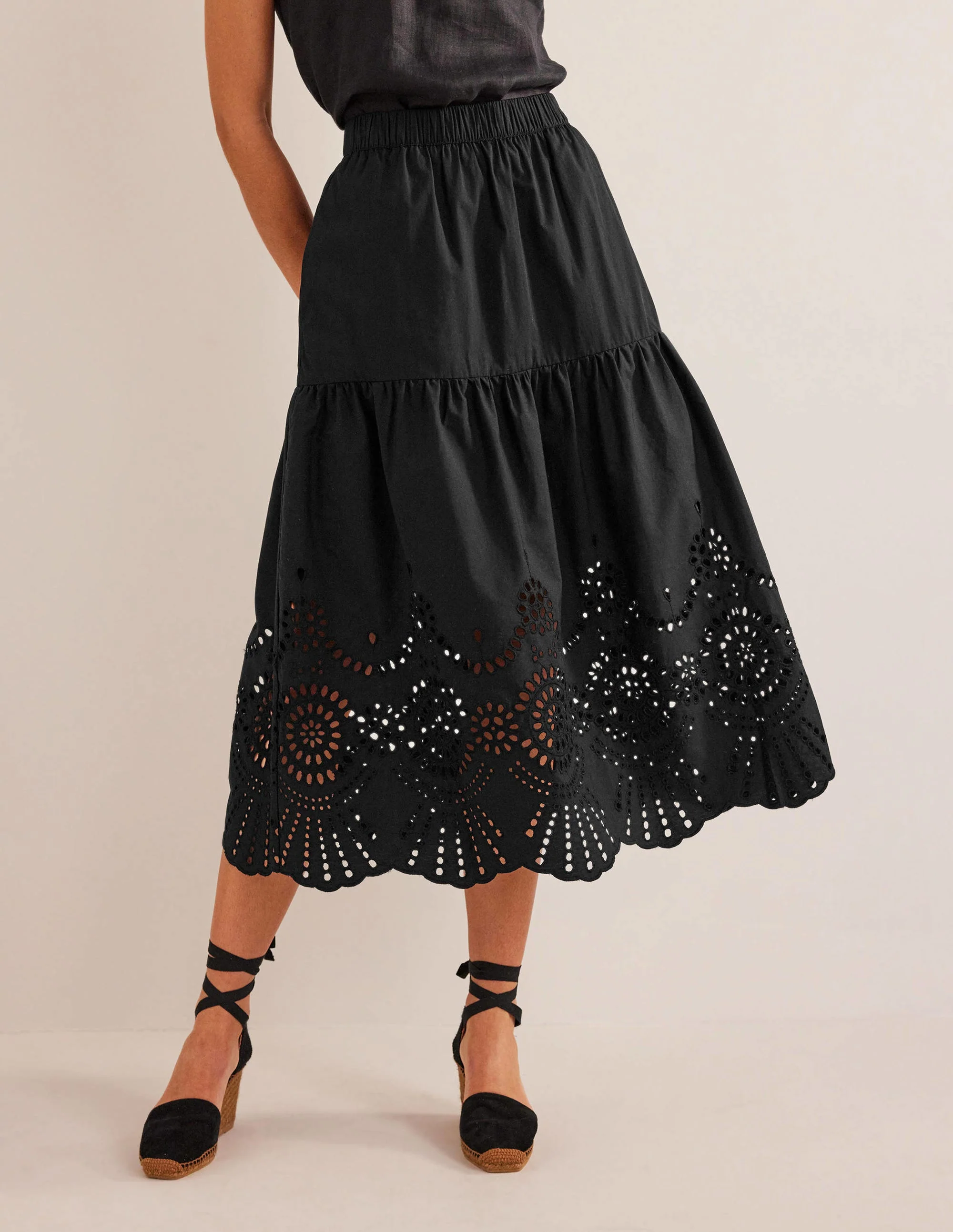 Full Broderie Skirt-Black - Image 4