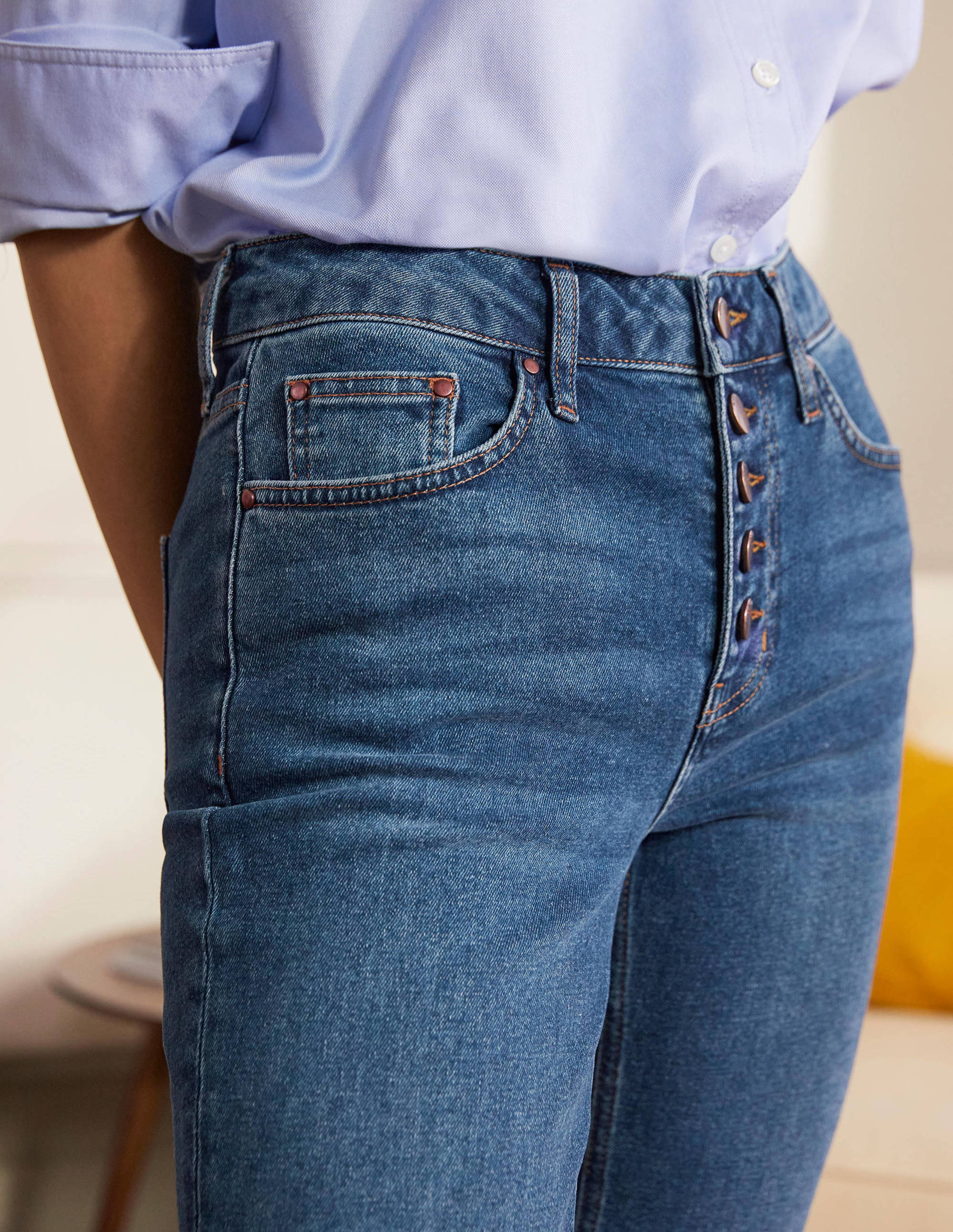 Girlfriend Jeans-Mid Vintage