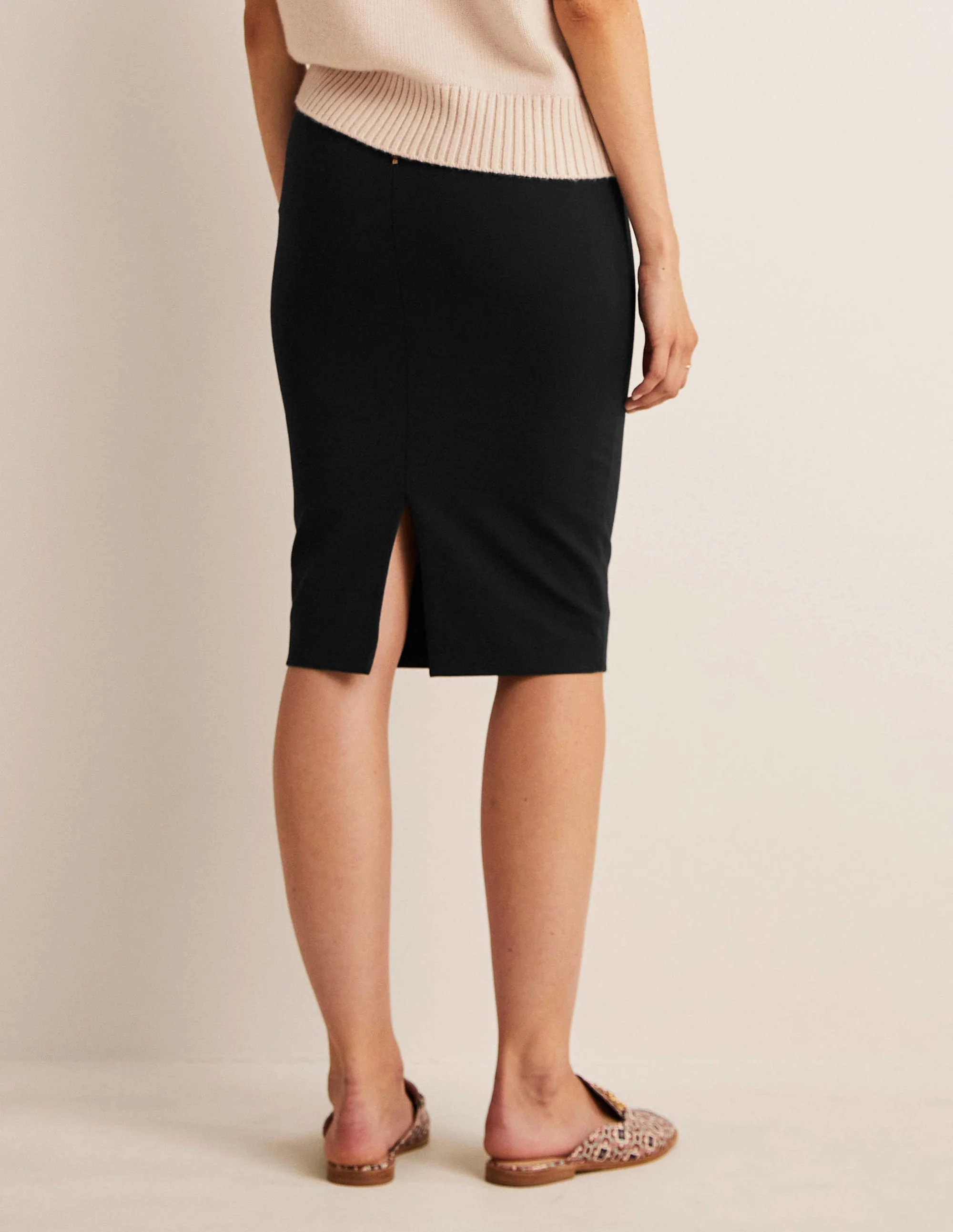 Hampshire Ponte Skirt-Black - Image 6