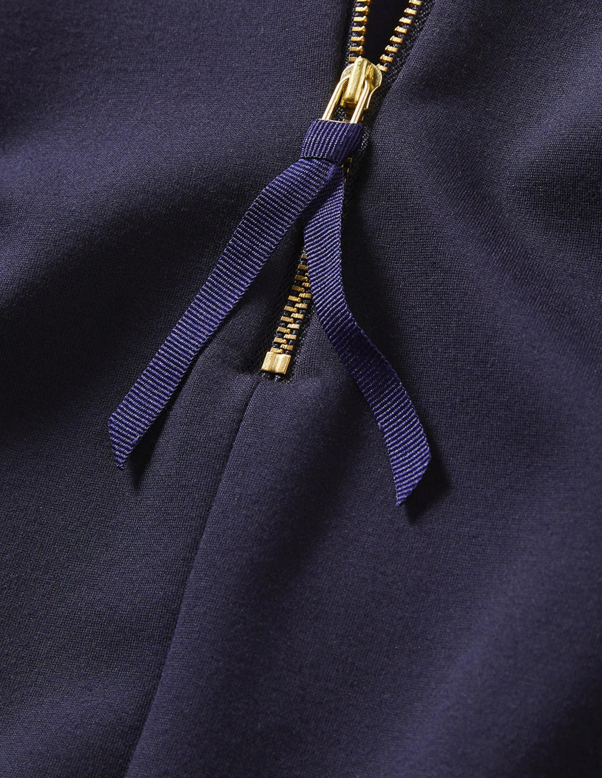 Hampshire Ponte Skirt-Navy - Image 5