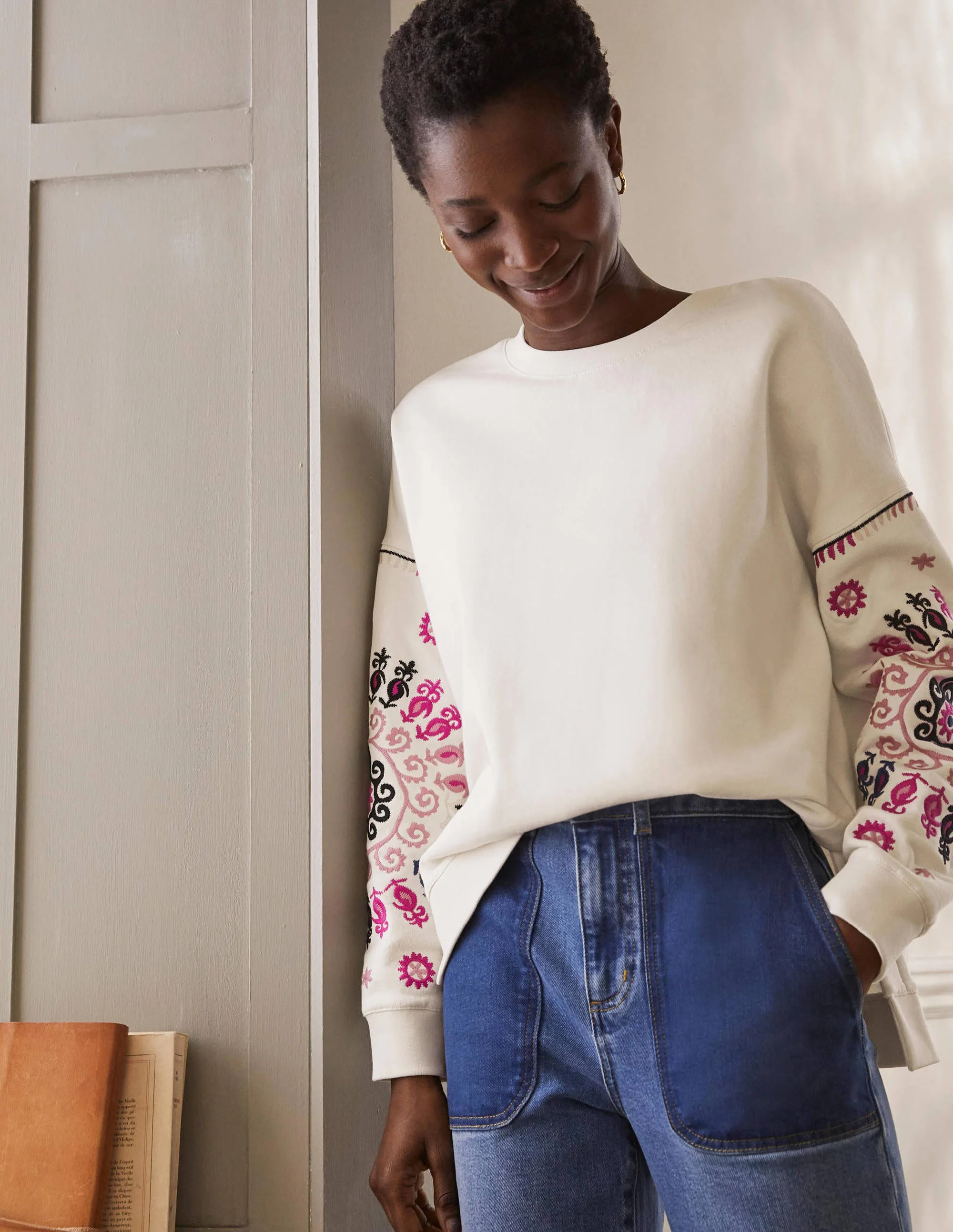 Interest Sweatshirt-Ivory, Multi Embroidery