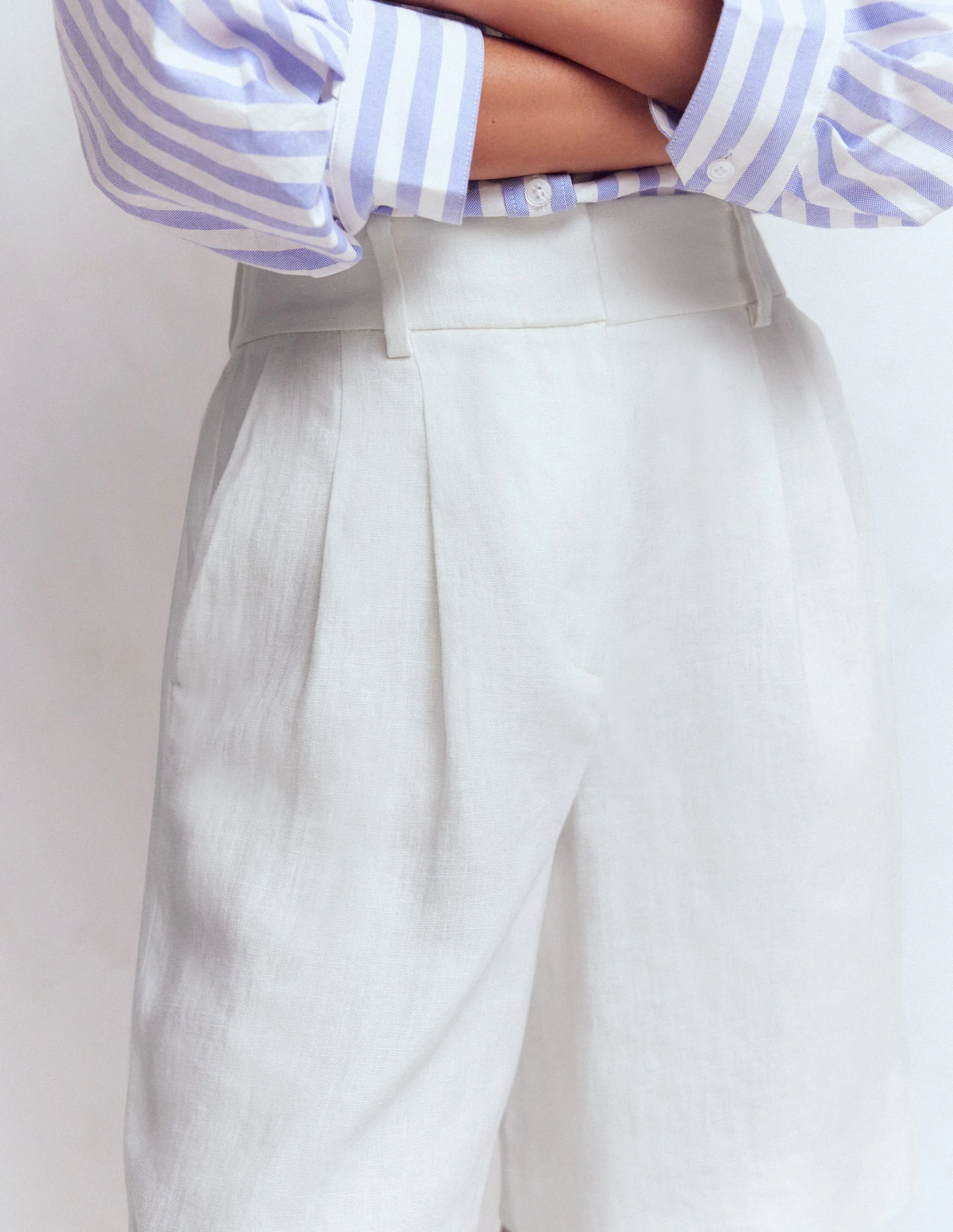 Kensington Linen Shorts-White - Image 2