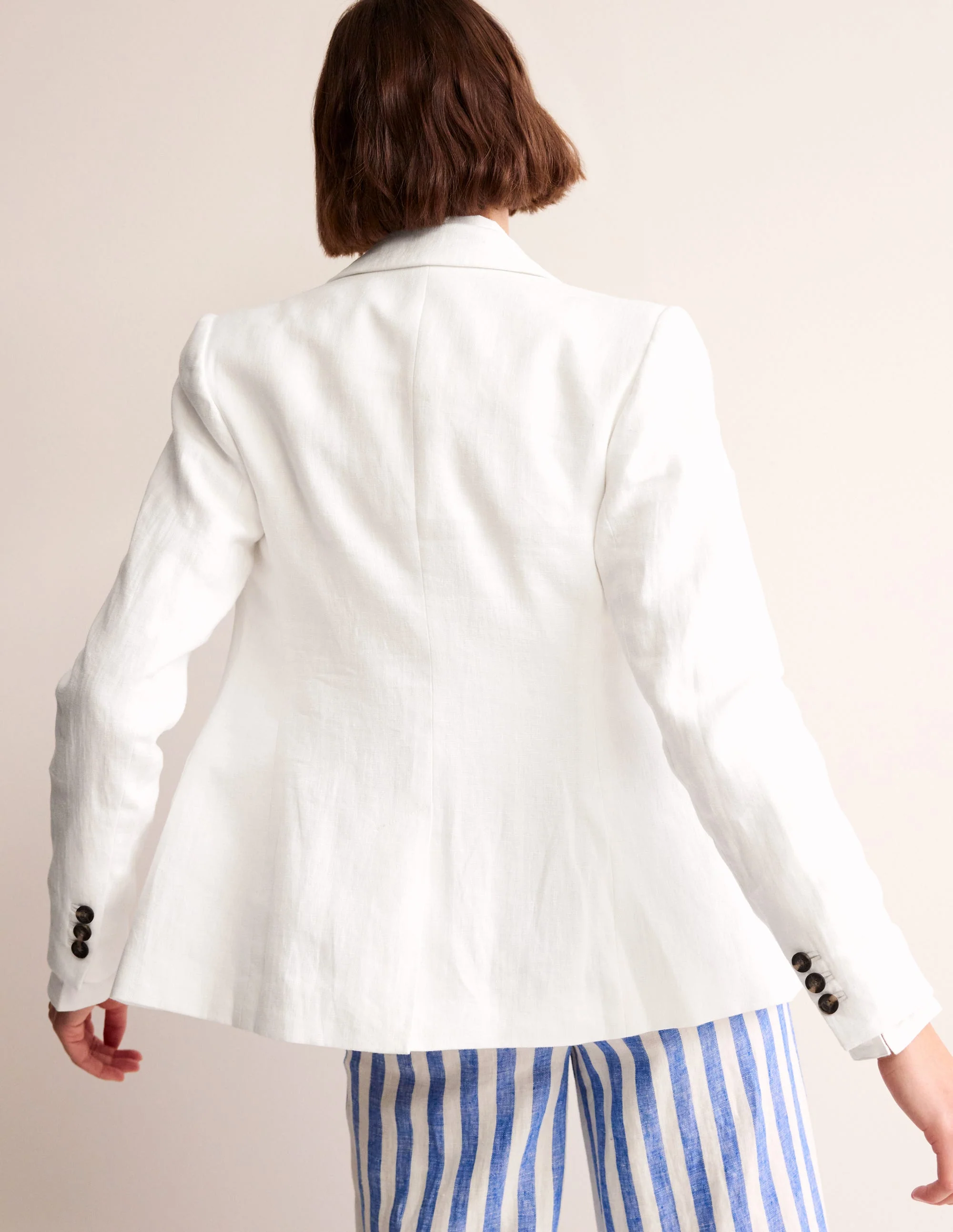 Marylebone Linen Blazer-White - Image 4