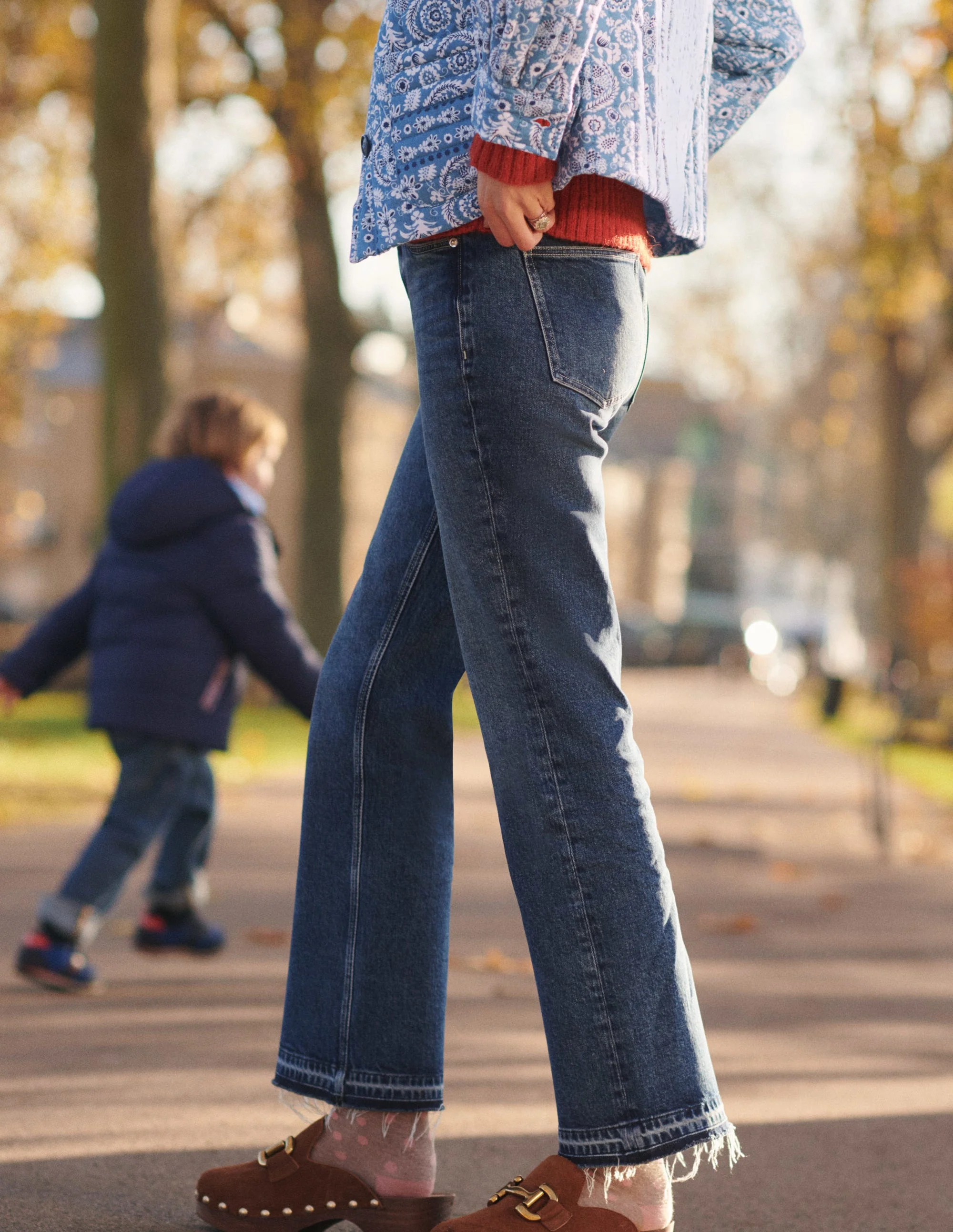 Mid Rise Baby Kick Jeans-Mid Vintage - Image 8