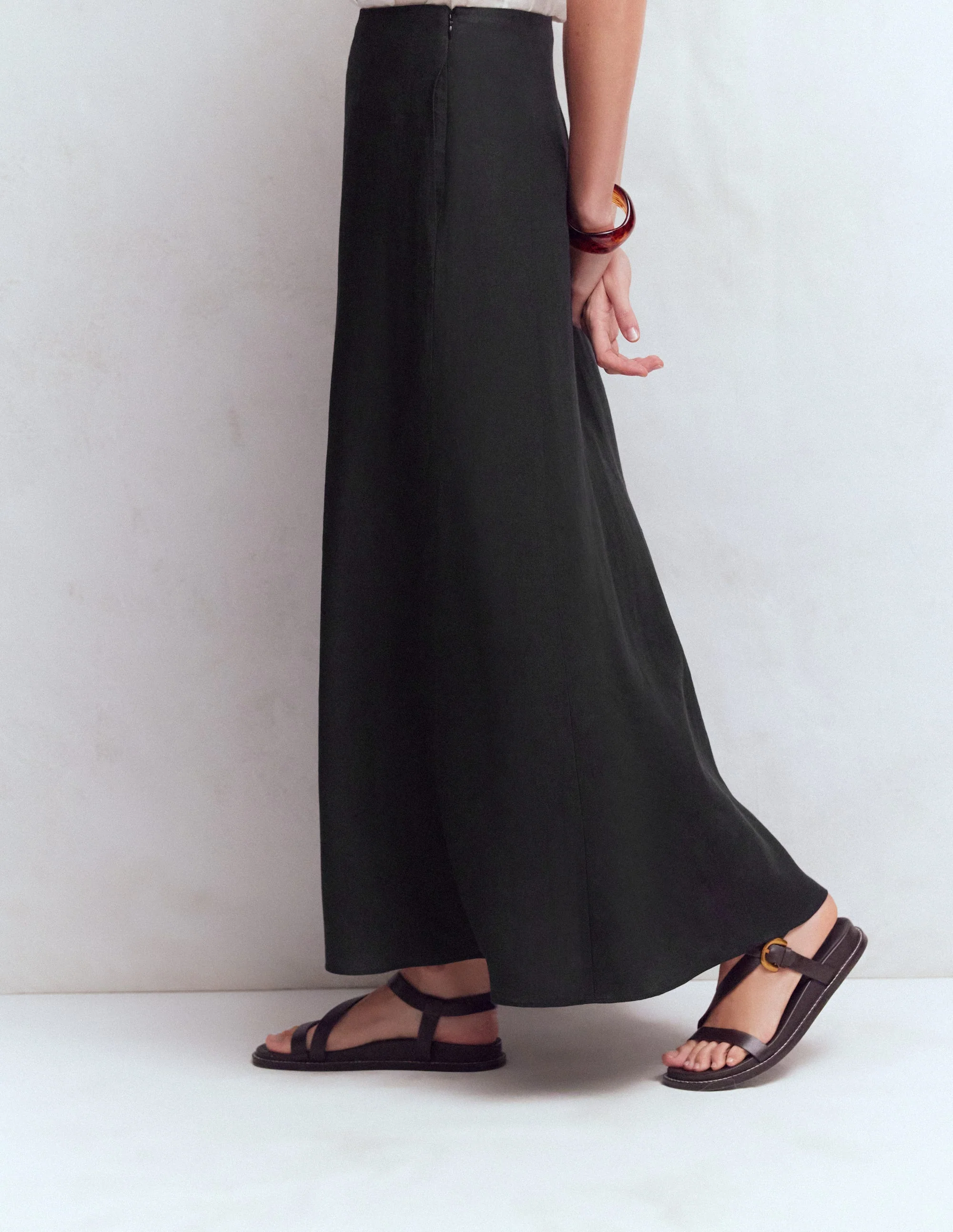 Miriam Linen Maxi Skirt-Black - Image 4