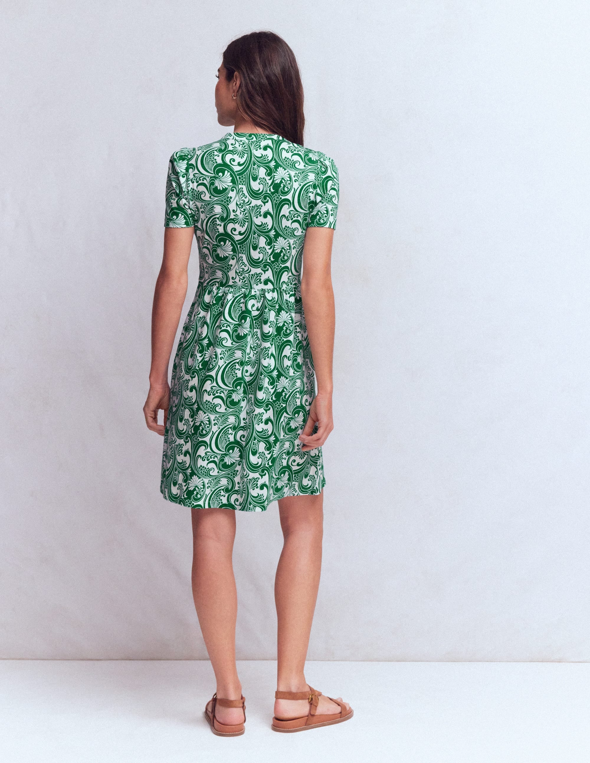 Naomi Short Sleeve Dress-Jewel Green, Foliage Whirl - Image 7