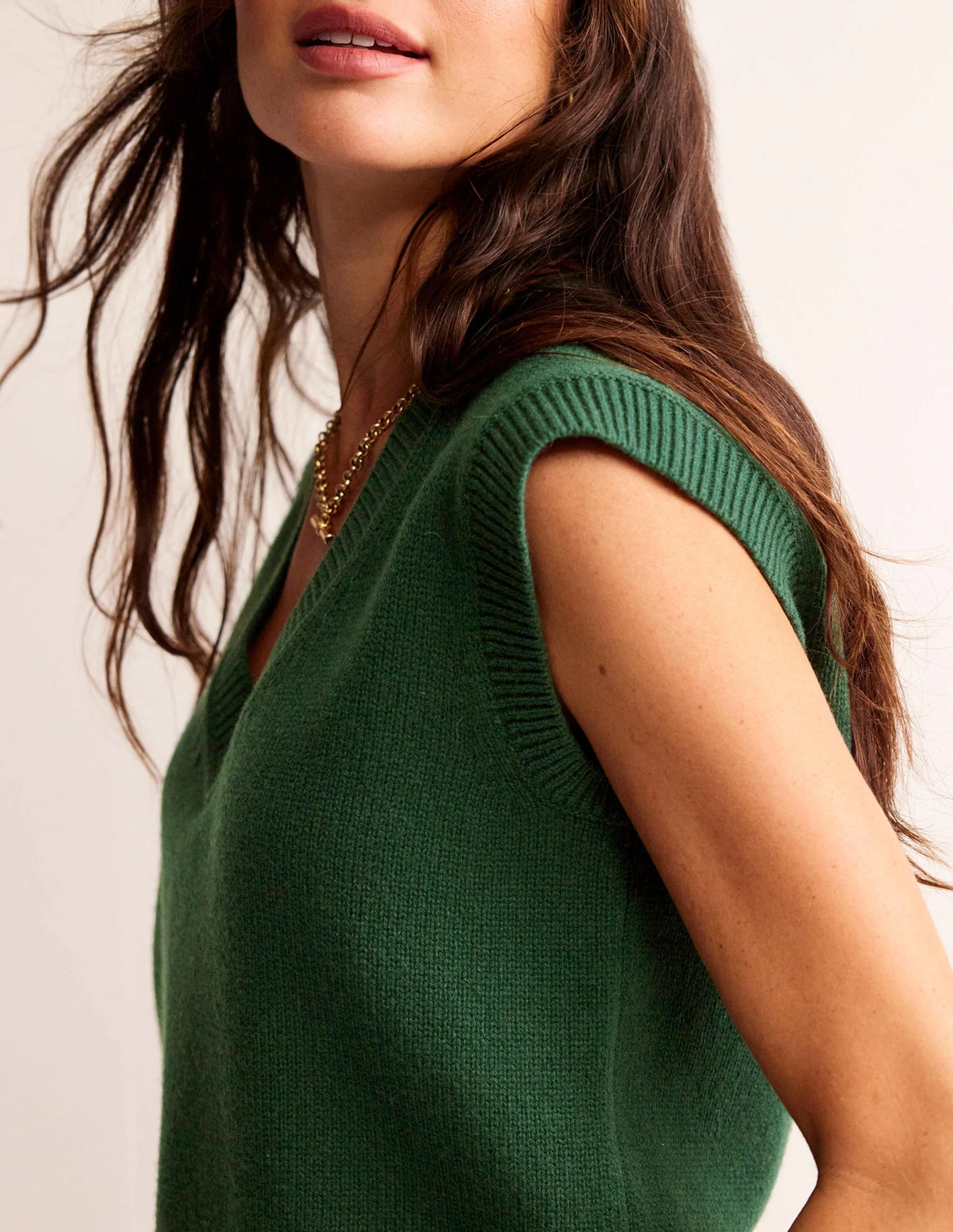 Olivia Merino Vest-Chatsworth Green - Image 2