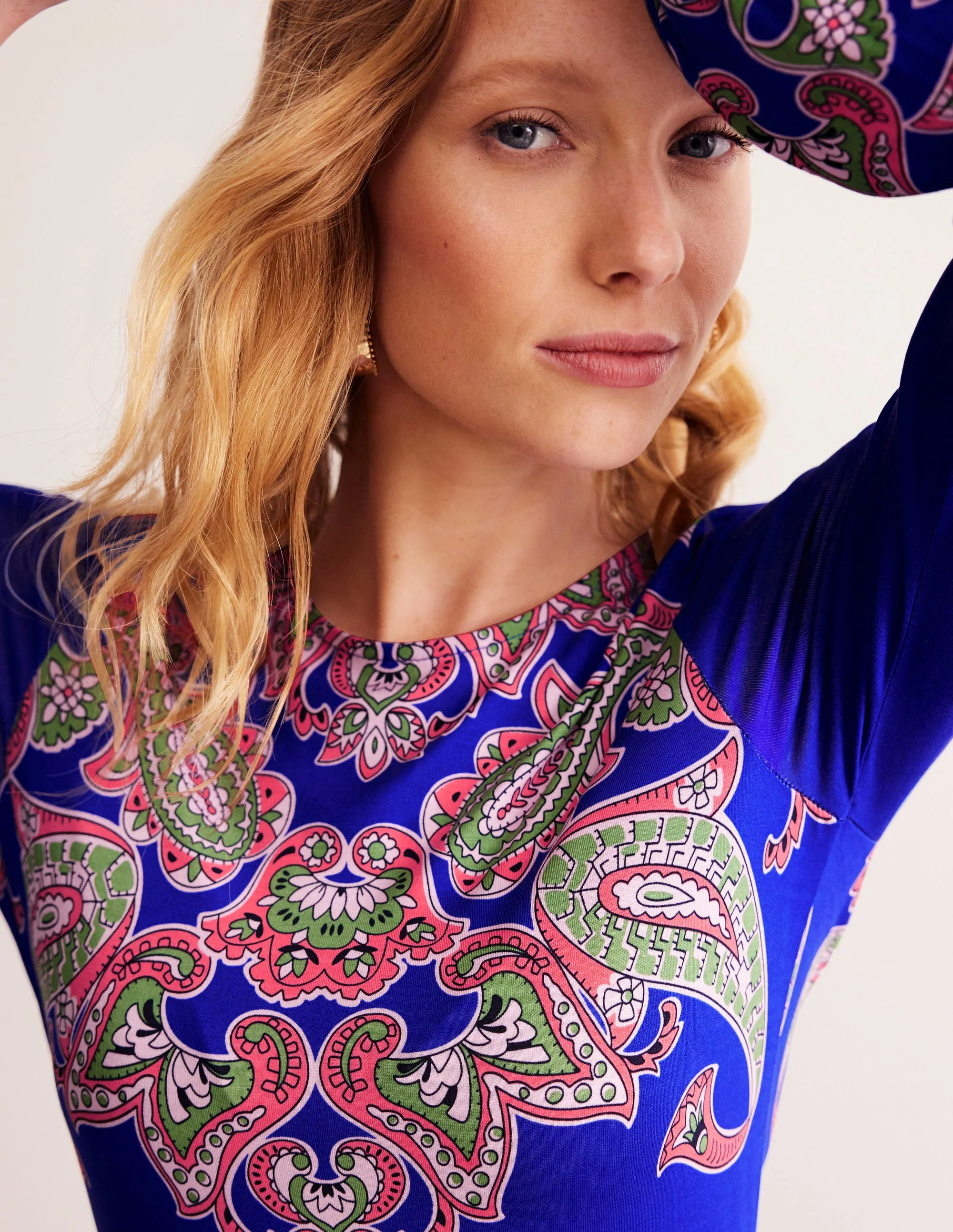 Placement Print Jersey Dress-Surf the Web, Paisley Wave - Image 3