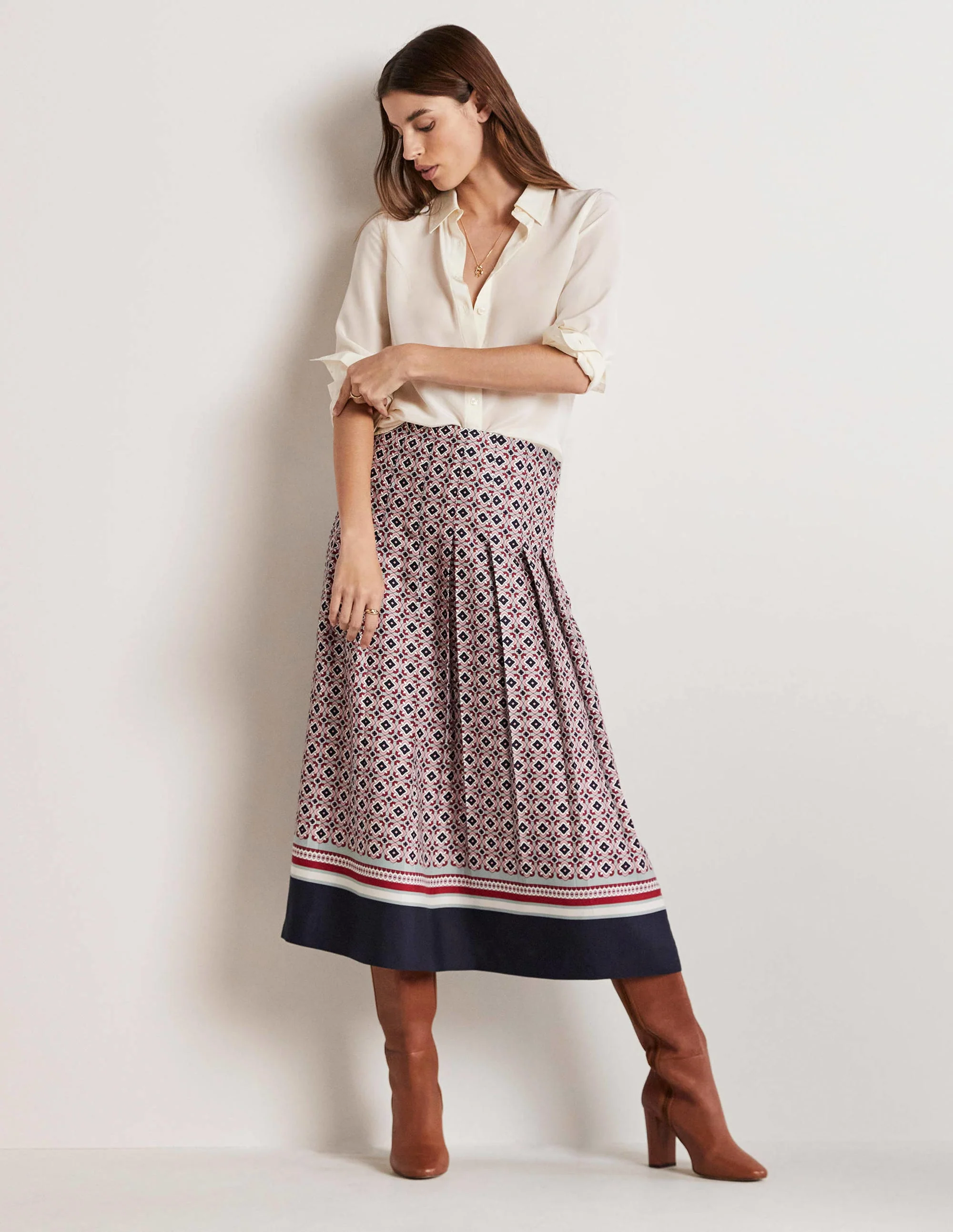 Pleated Printed Midi Skirt-Almond Pink, French Navy Geo - Image 5