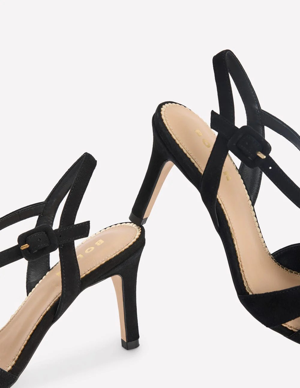 Point Interlocked Heels-Black - Image 5
