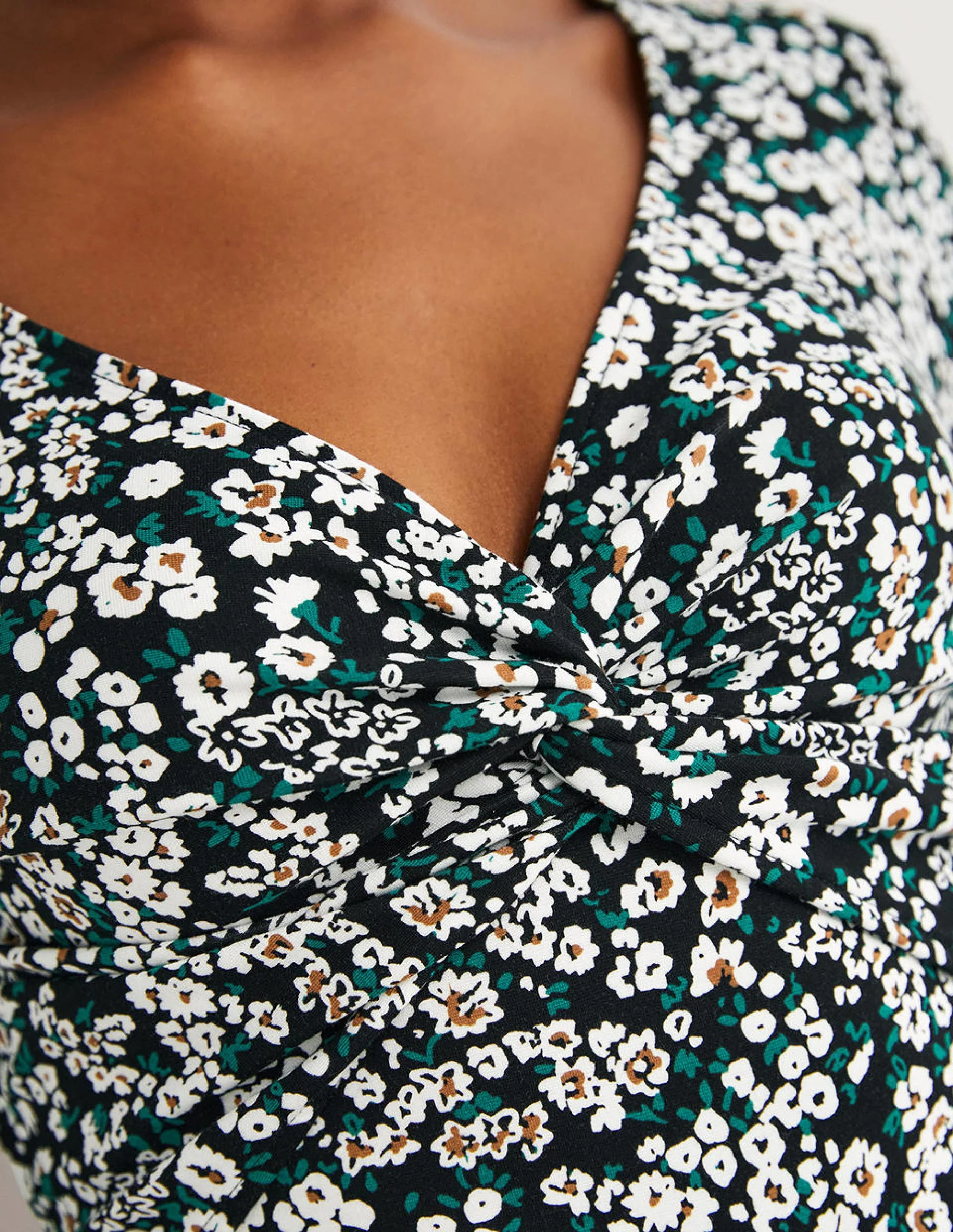 Ponte Twist Front Jersey Top-Black, Heart Bloom - Image 2