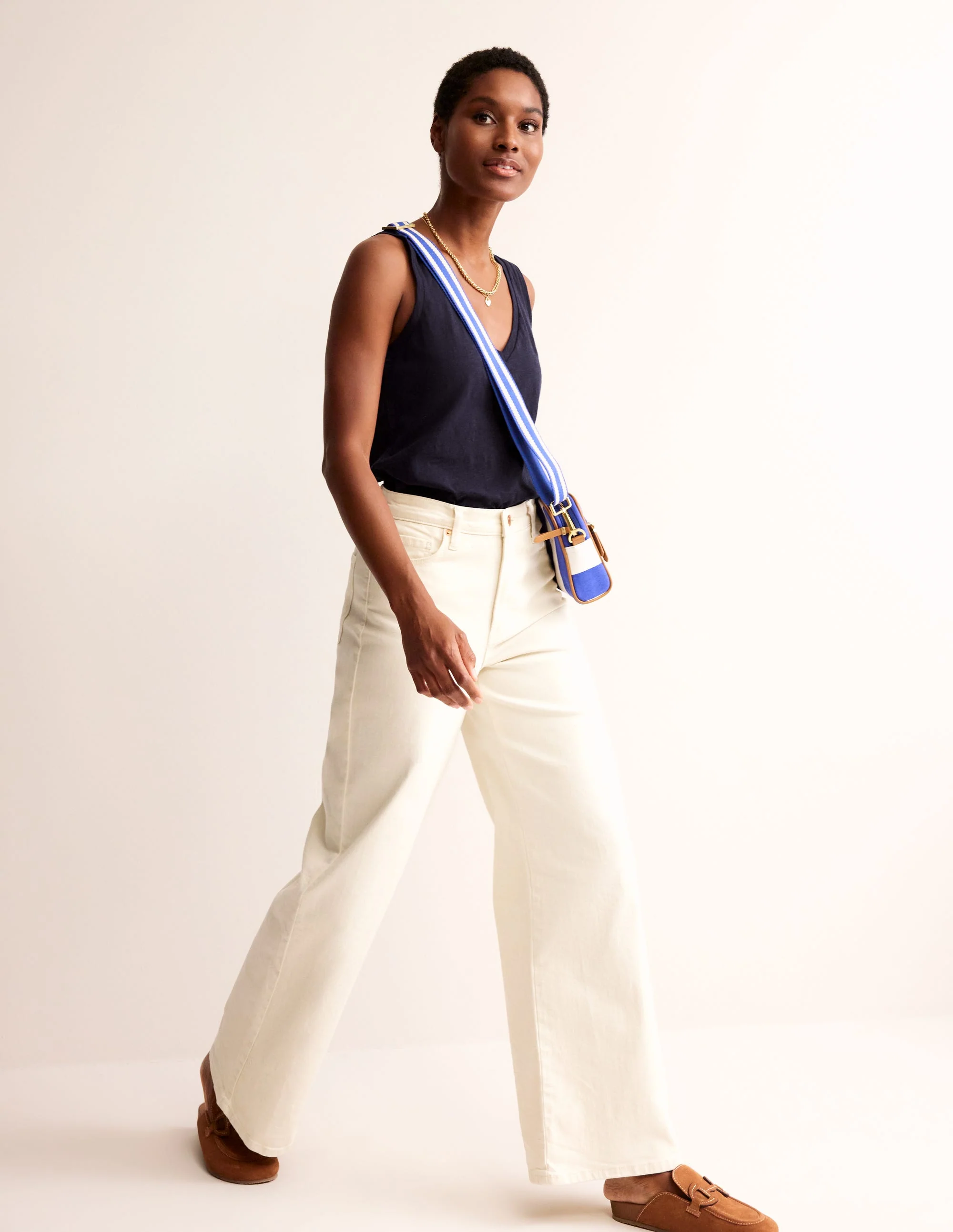 Regular V-Neck Slub Vest-Navy - Image 4