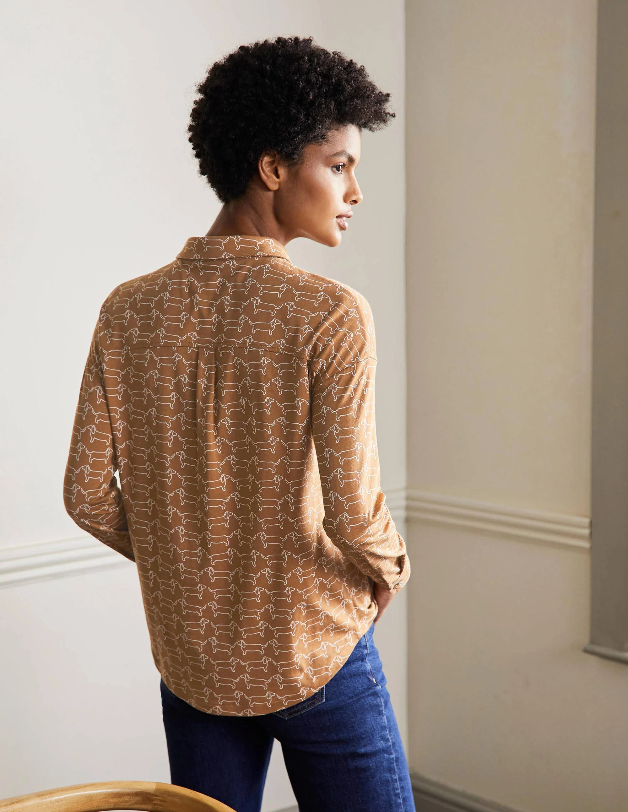 Relaxed Jersey Shirt-Camel/ Ivory Dachshund - Image 2
